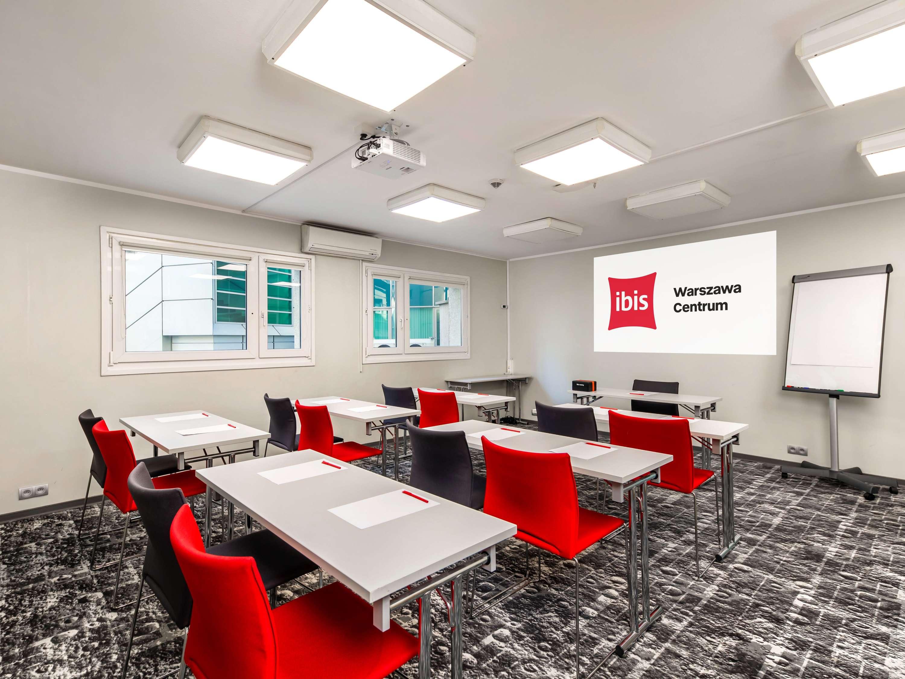 Ibis Warszawa Centrum - фото