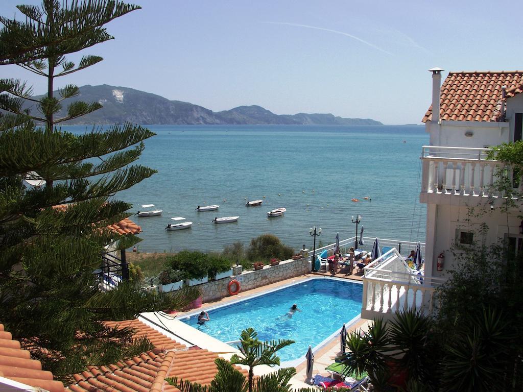 Denise Beach Hotel