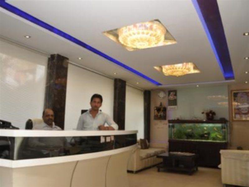 Splash Hotel