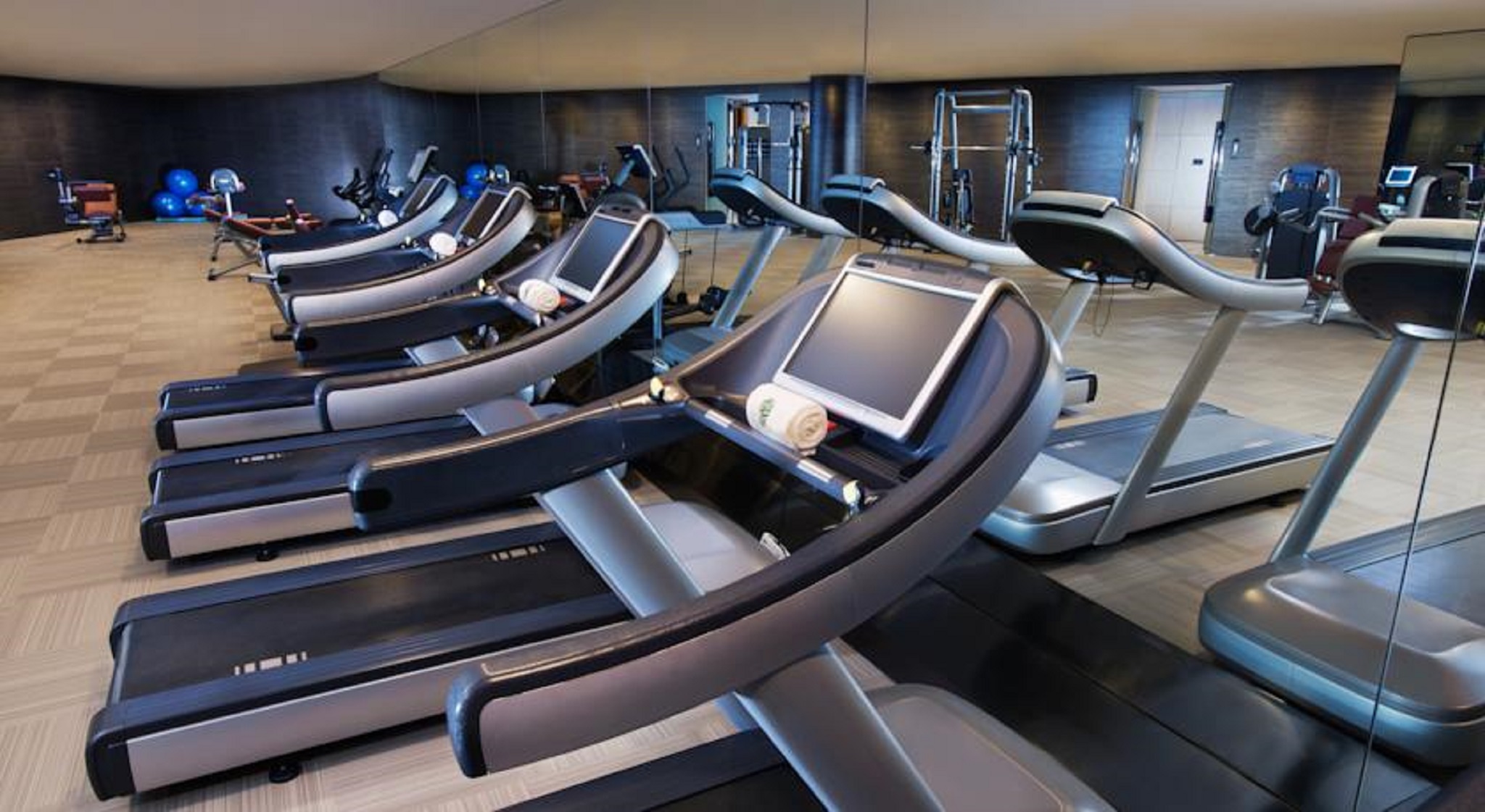 Banyan Tree Shanghai On The Bund by null