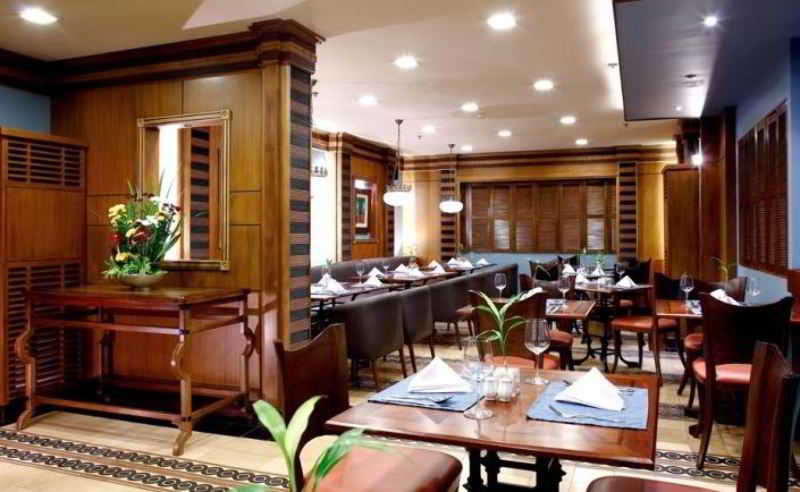 Herald Suites Solana