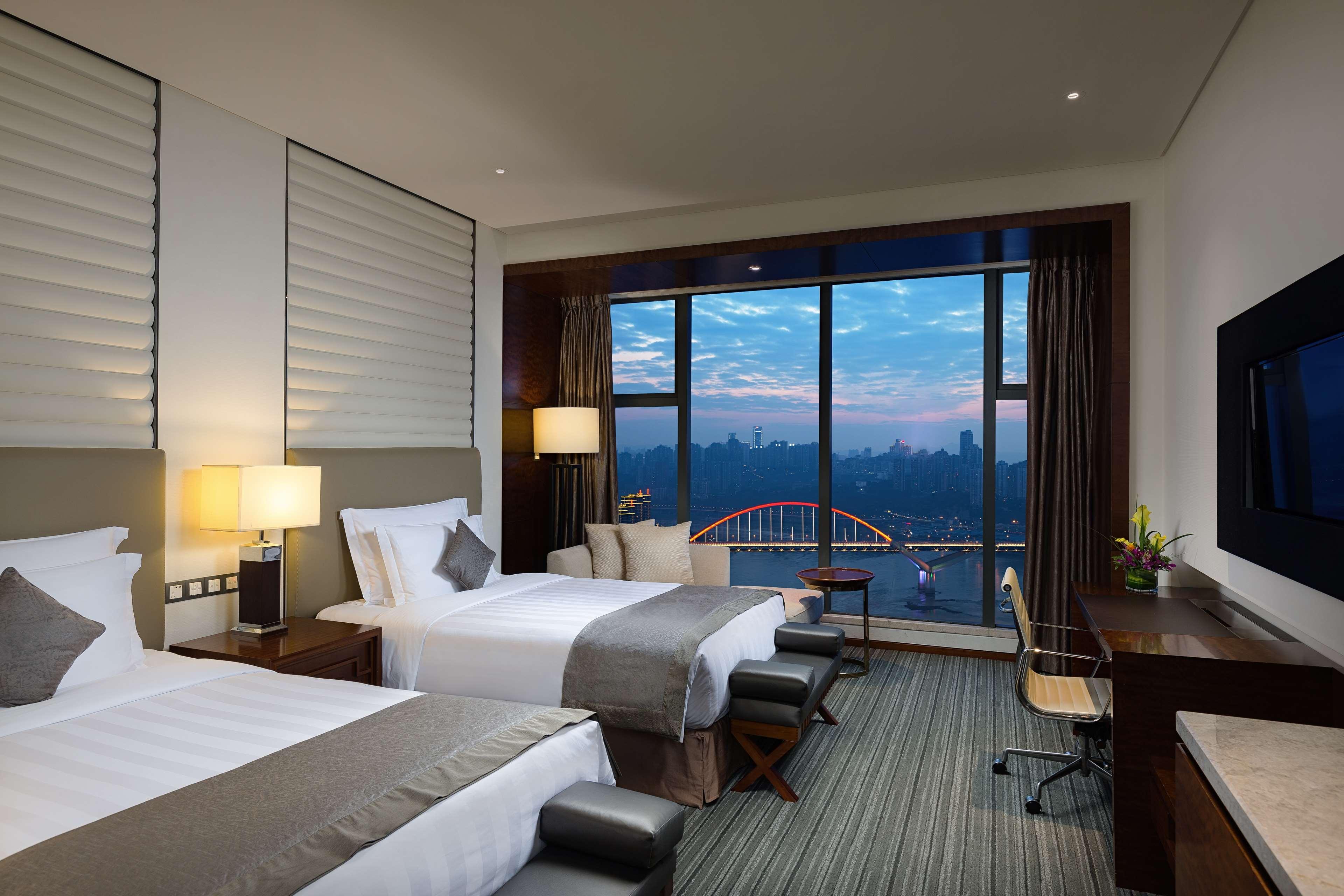 Radisson Blu Plaza Hotel Chongqing