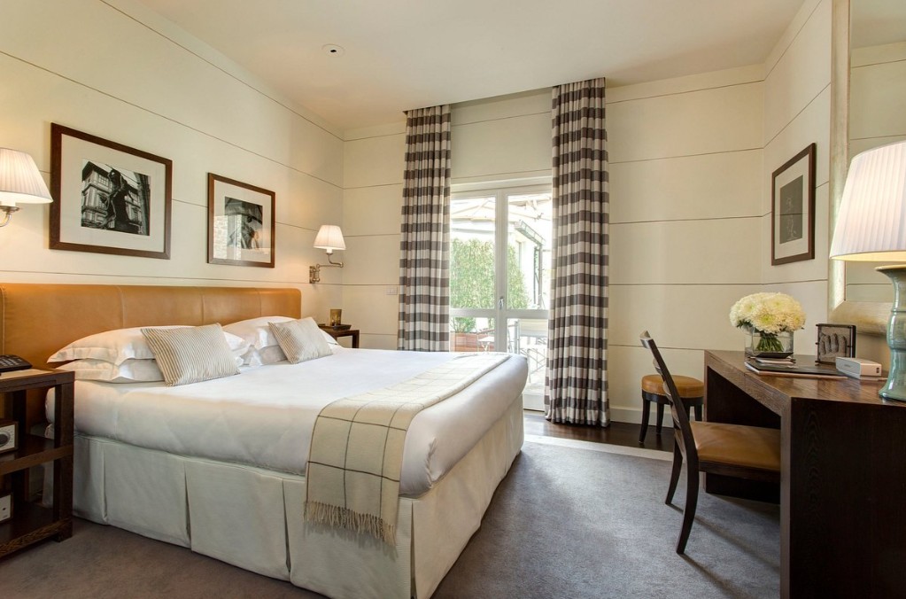 Gallery Hotel Art by null