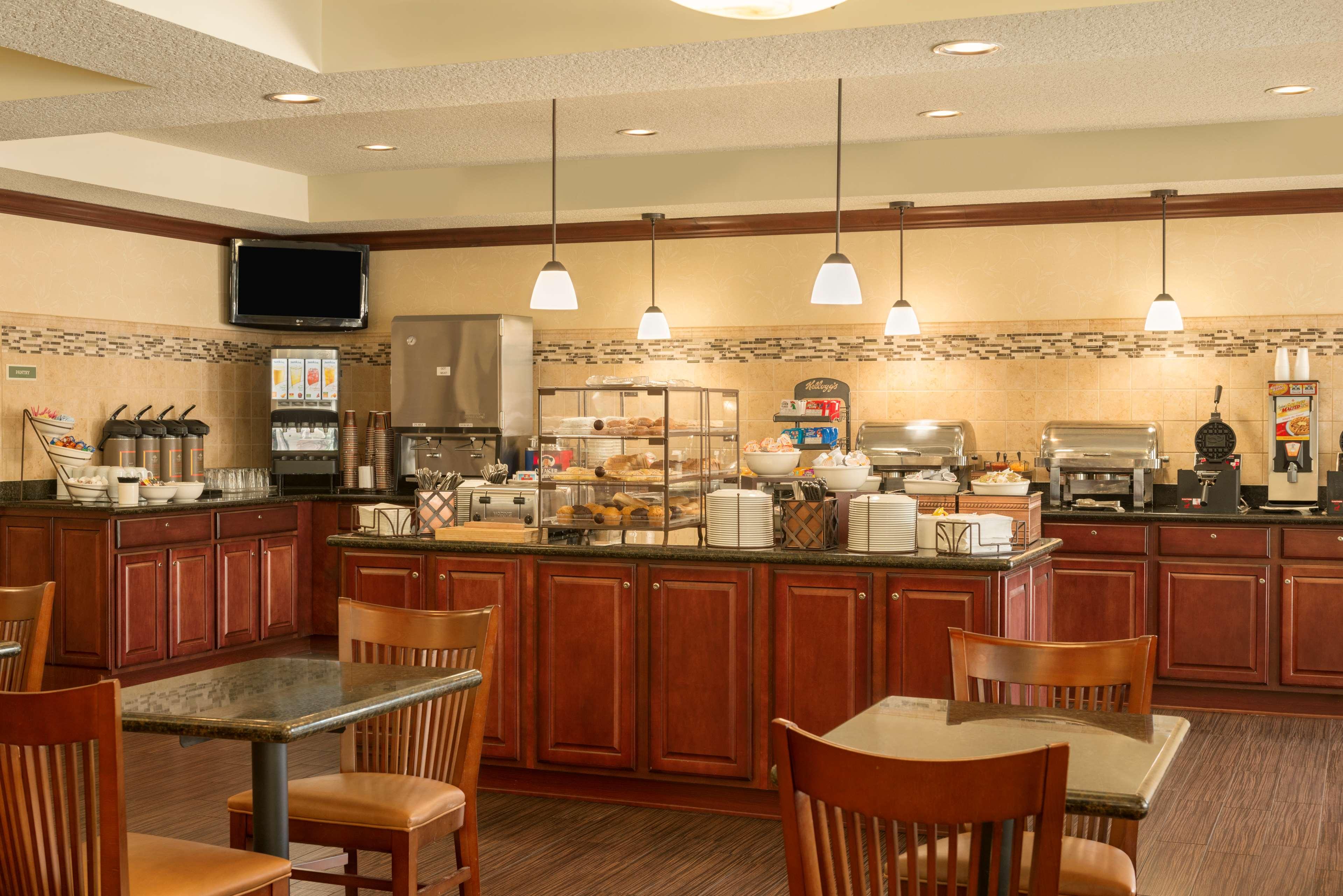 Country Inn & Suites by Radisson, Port Orange-Dayt