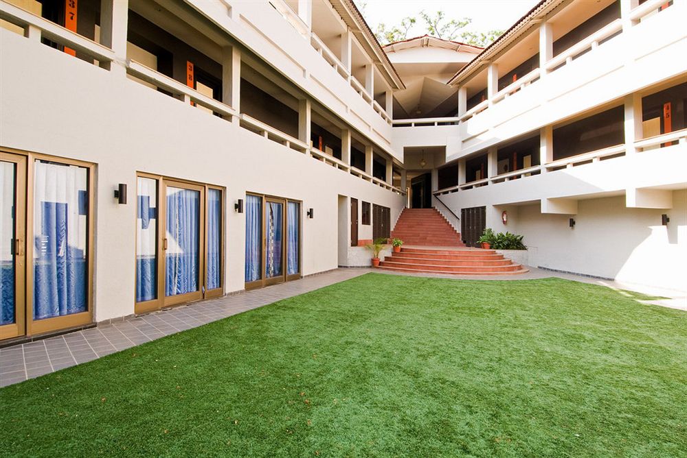 Citrus Hotel Lonavala by null