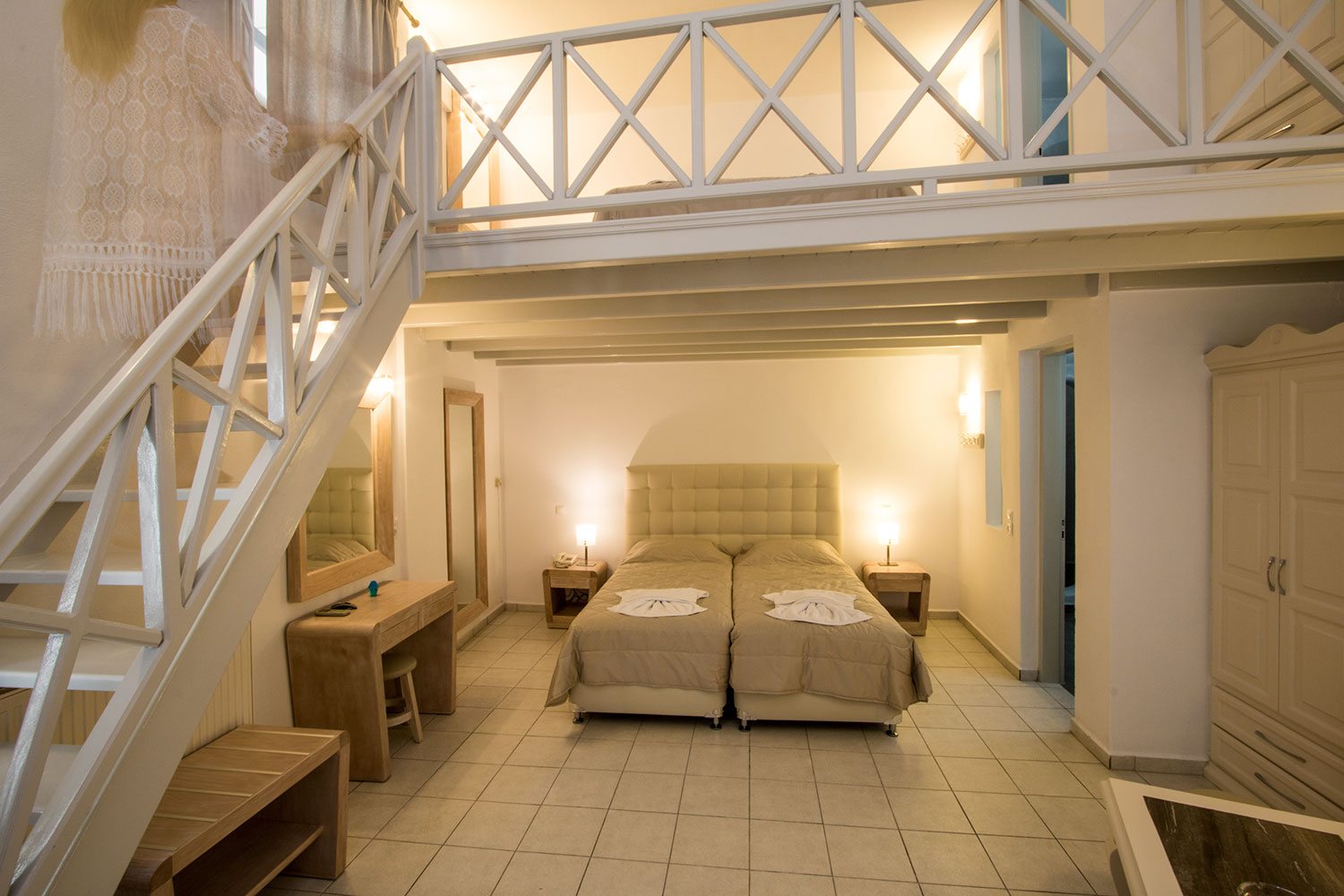 Erato Apartments