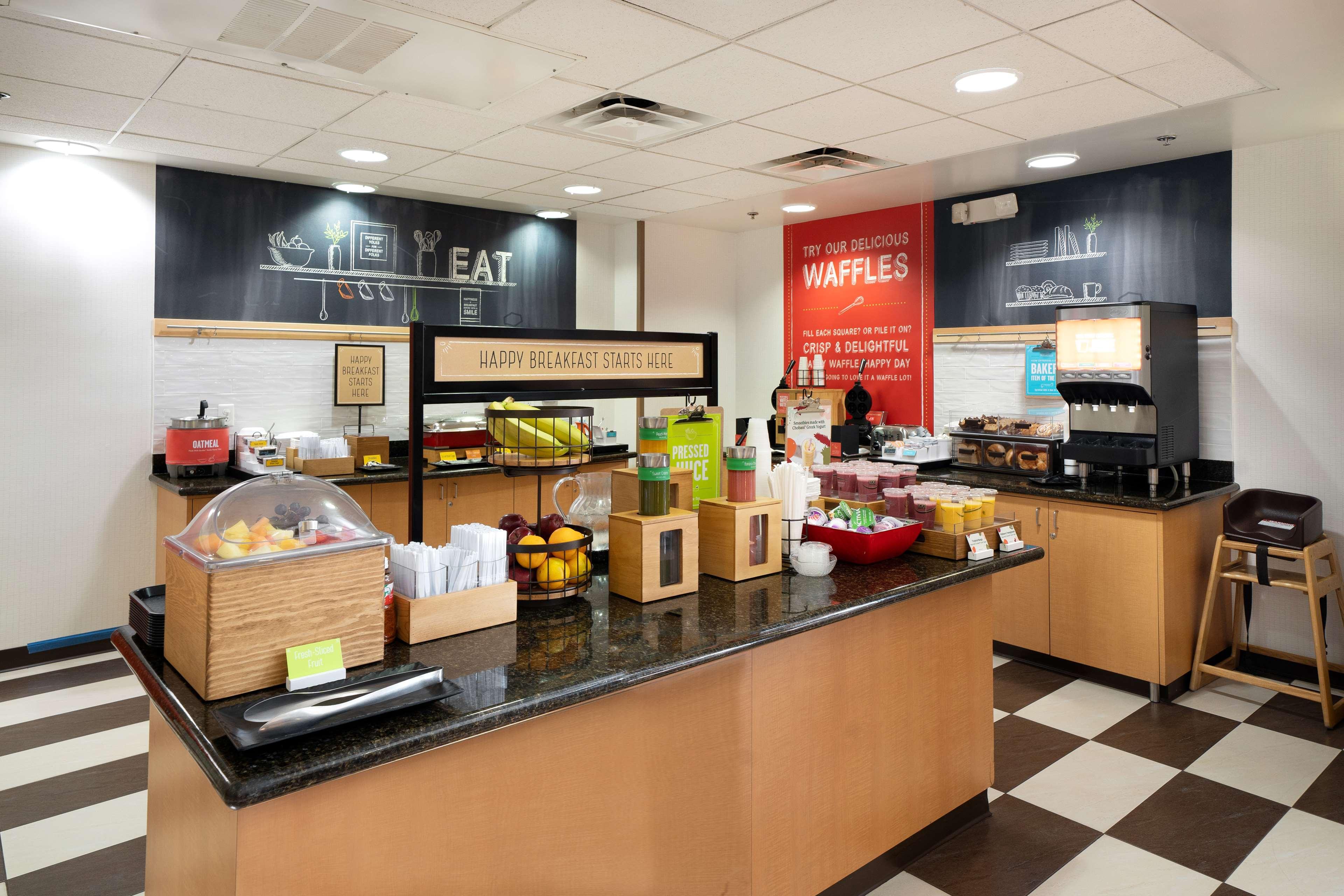 Hampton Inn & Suites Madera