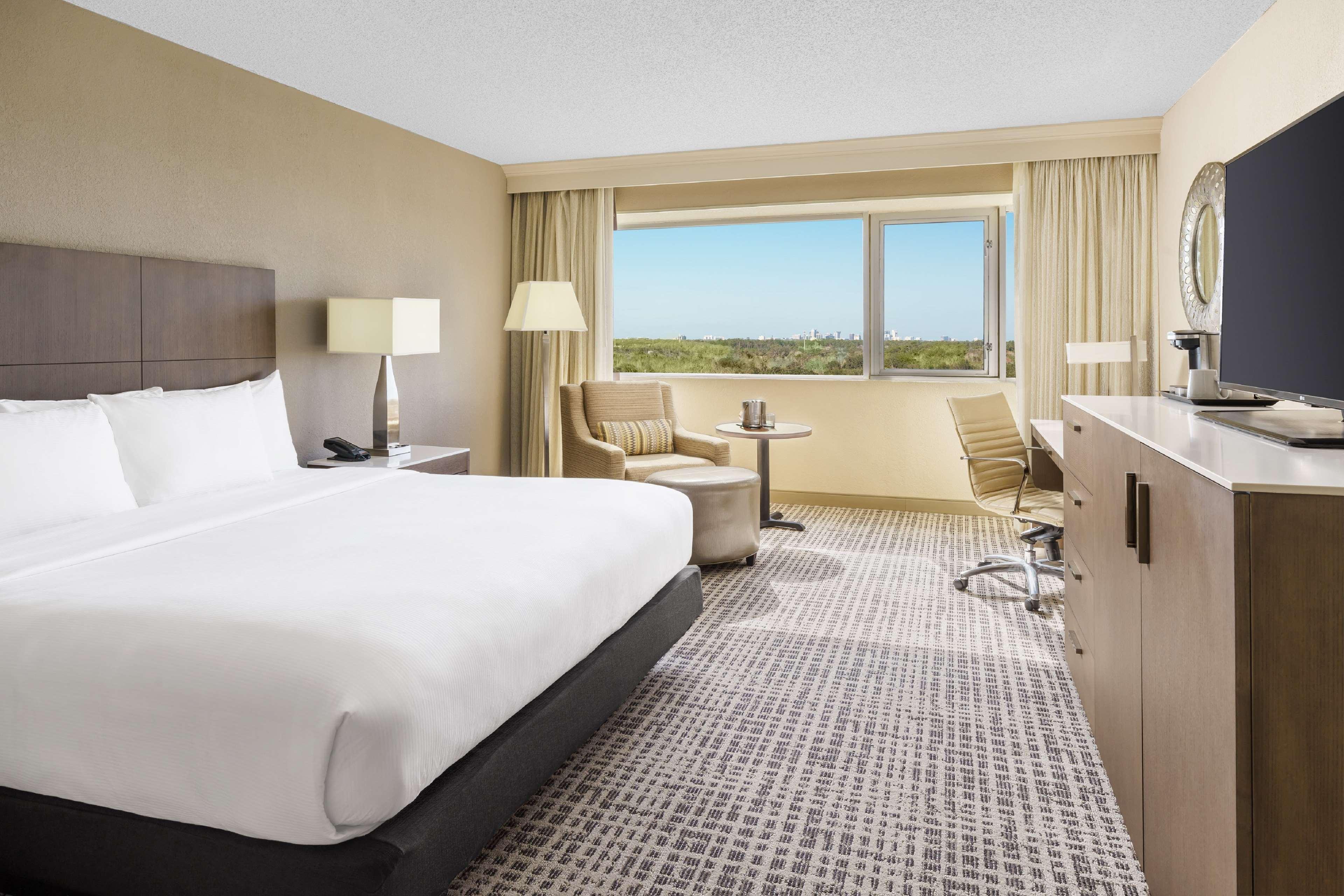 DoubleTree By Hilton Hotel Orlando Airport