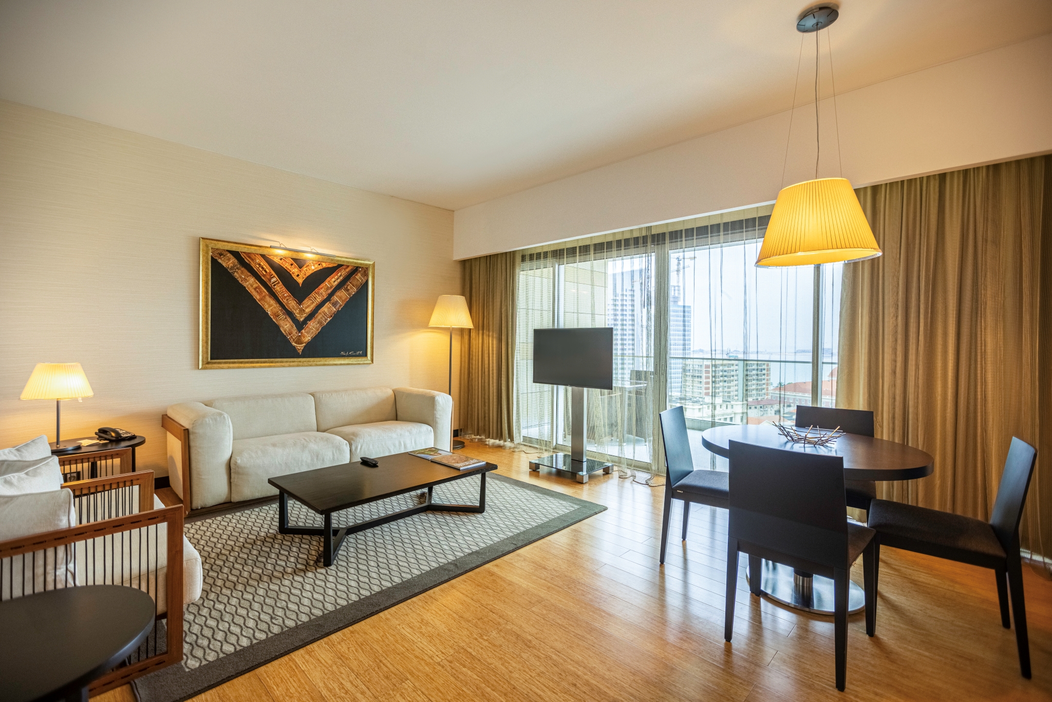 Suite, deluxe