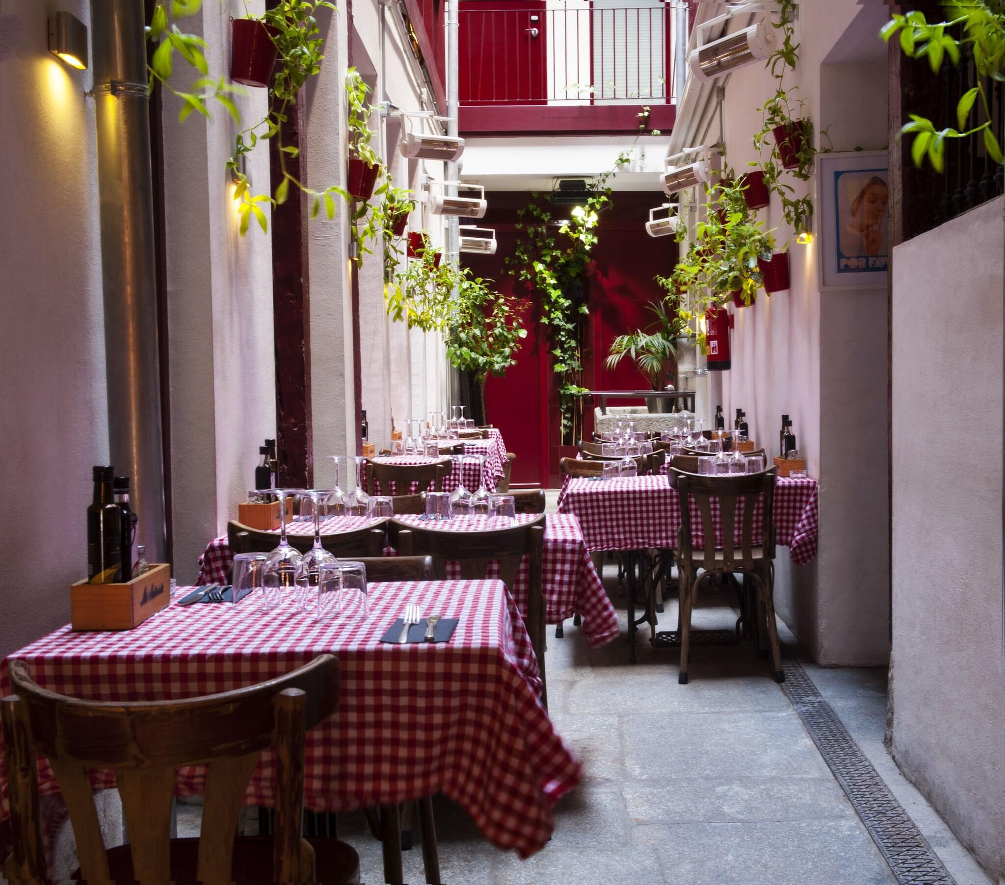 Posada Del Dragón by null