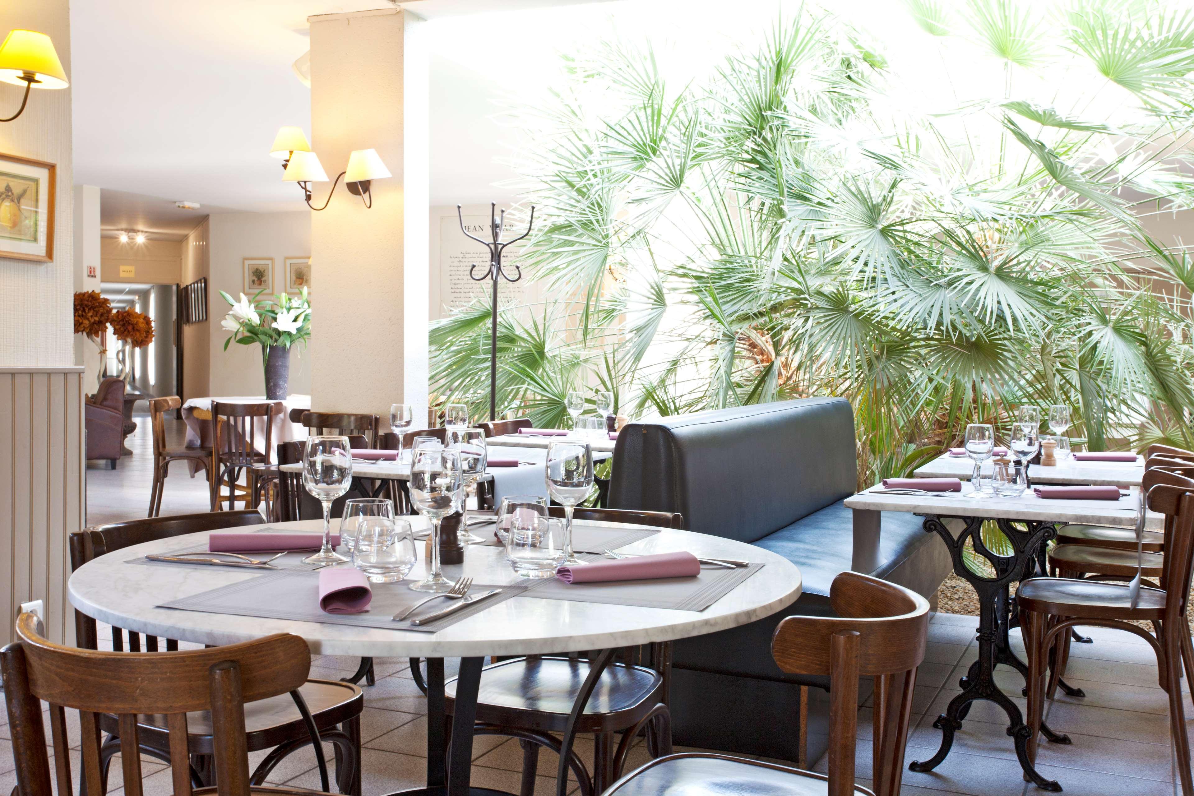 Golden Tulip Avignon Le Paradou