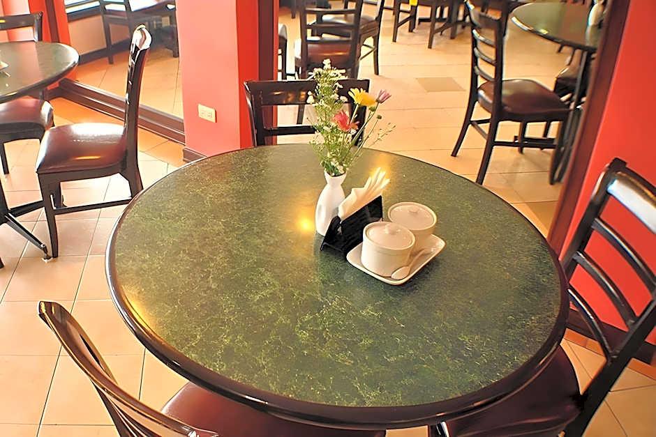 Fersal Hotel P. Tuazon Cubao