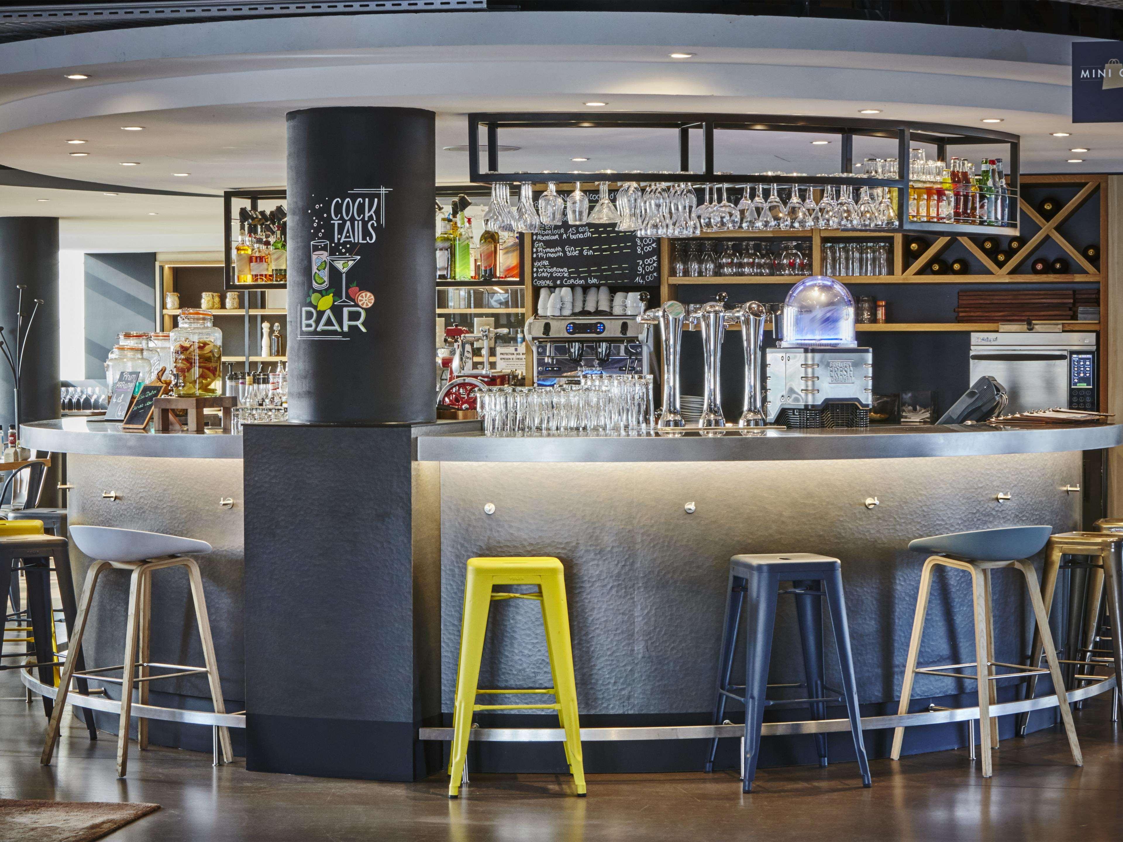 Radisson Hotel Paris Le Bourget by null