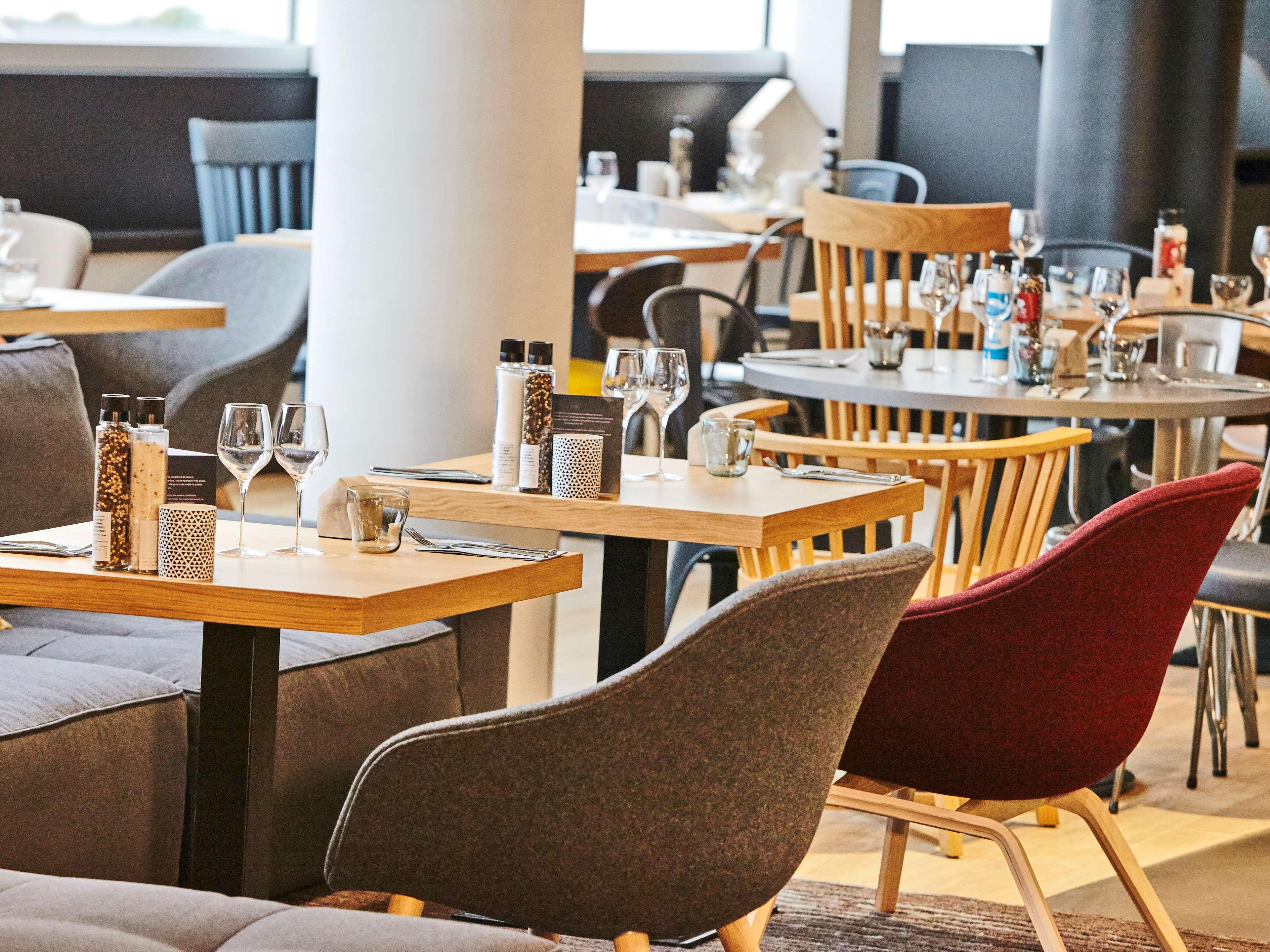 Radisson Hotel Paris Le Bourget by null