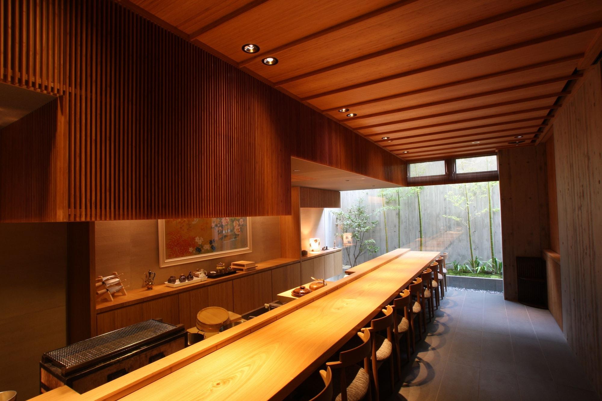 Gion Ryugin