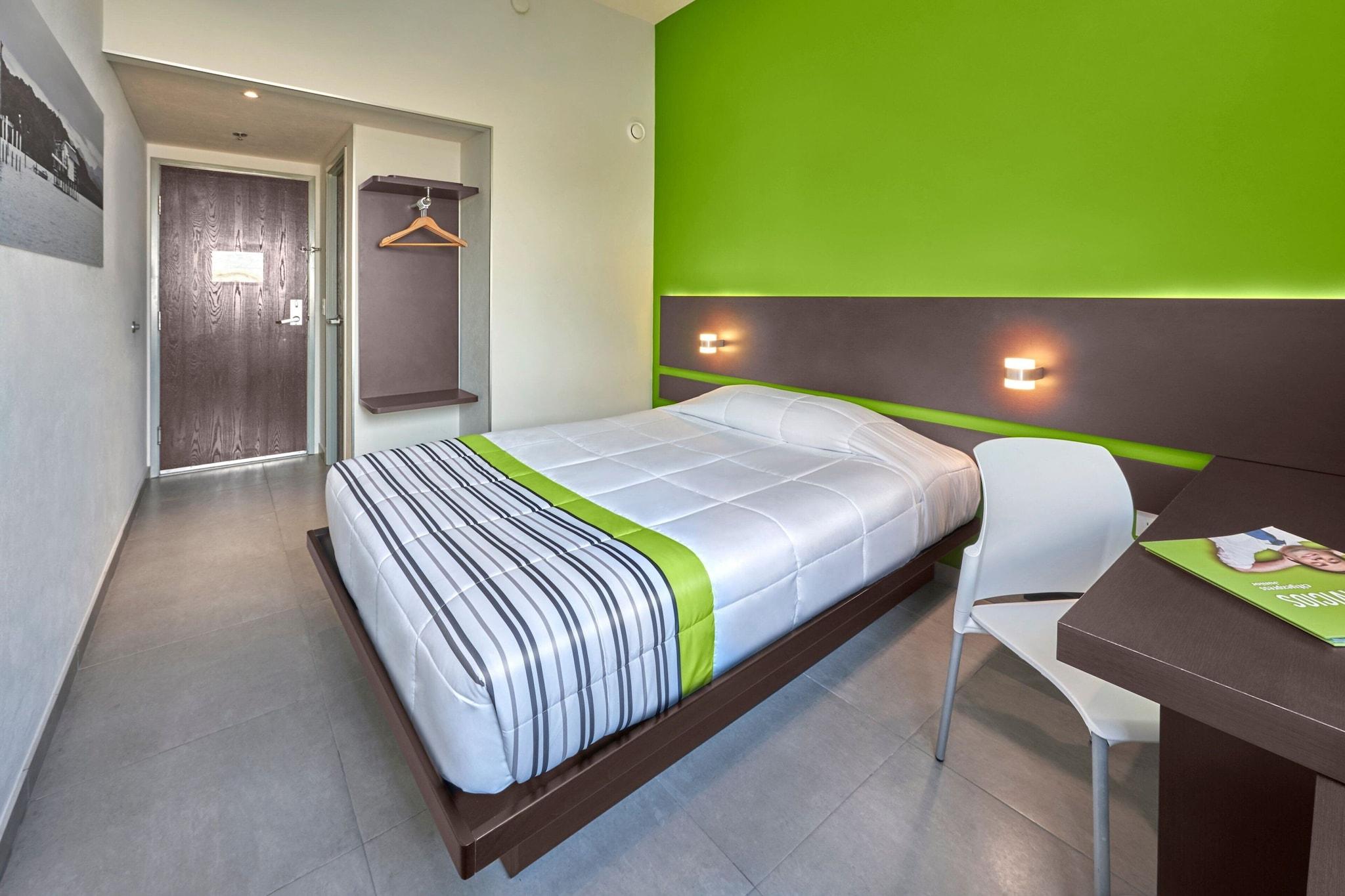 City Express Junior Cancun