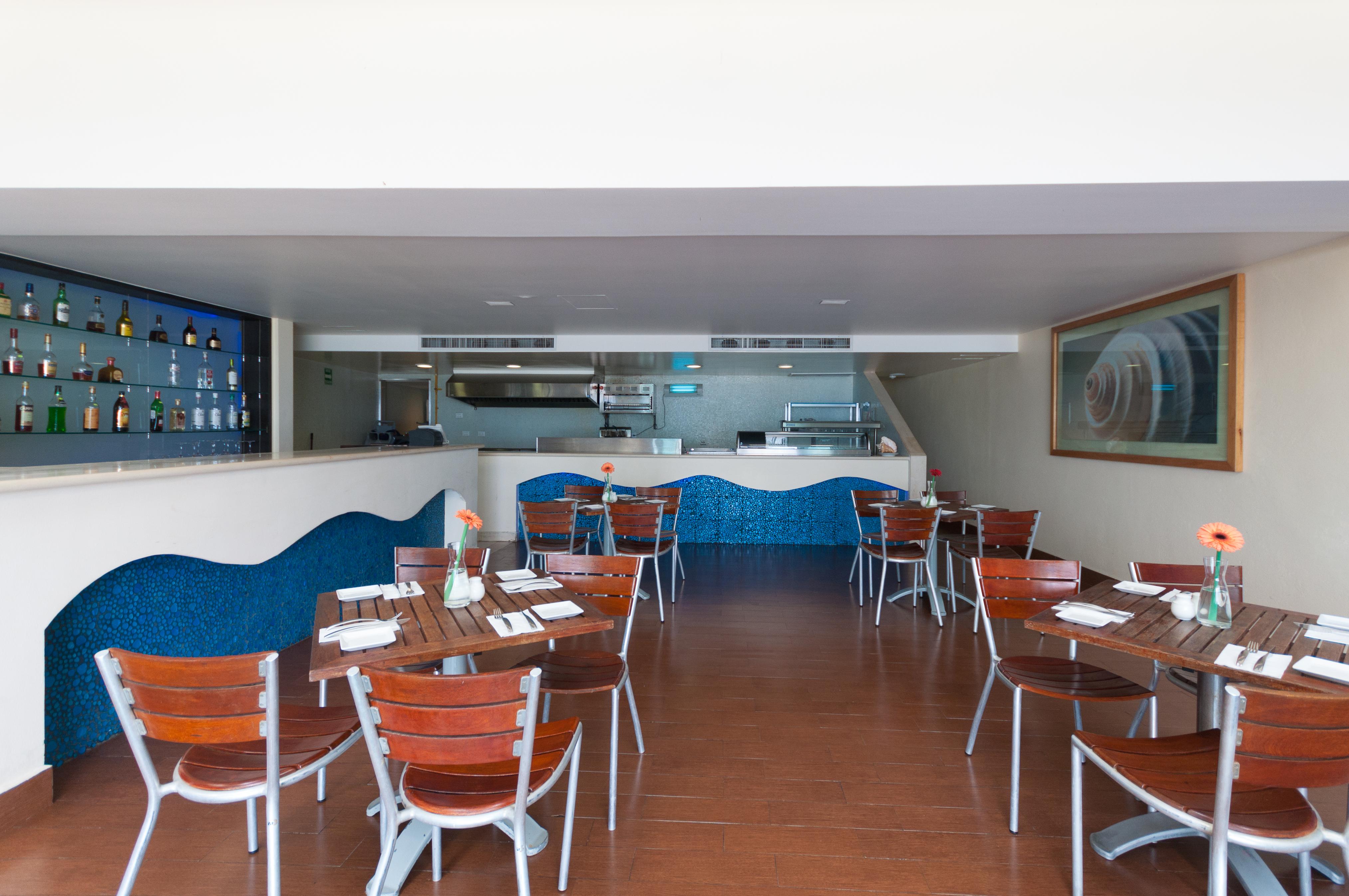 Artisan Family Hotels And Resorts Playa Esmeralda
