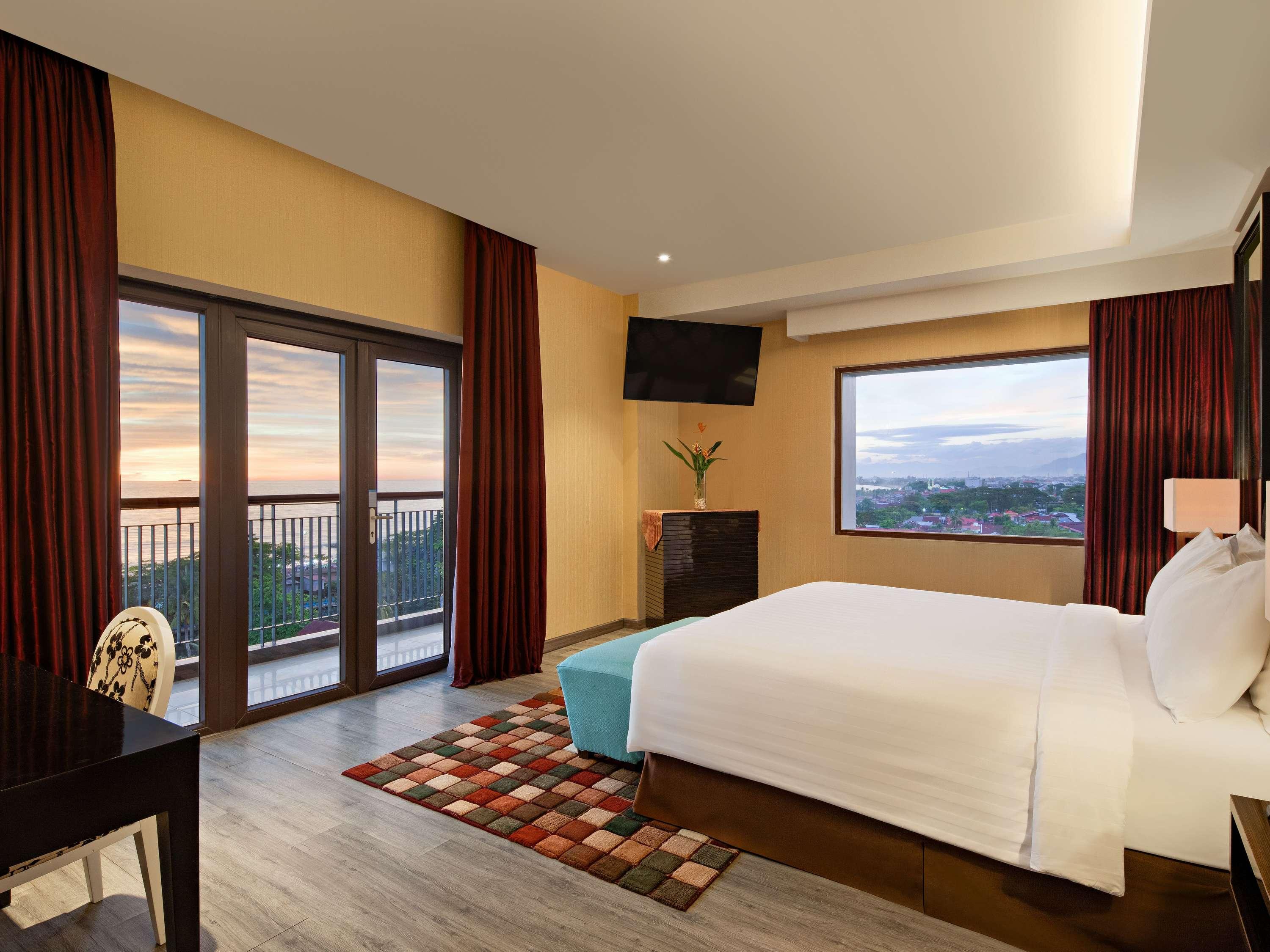 Mercure Padang