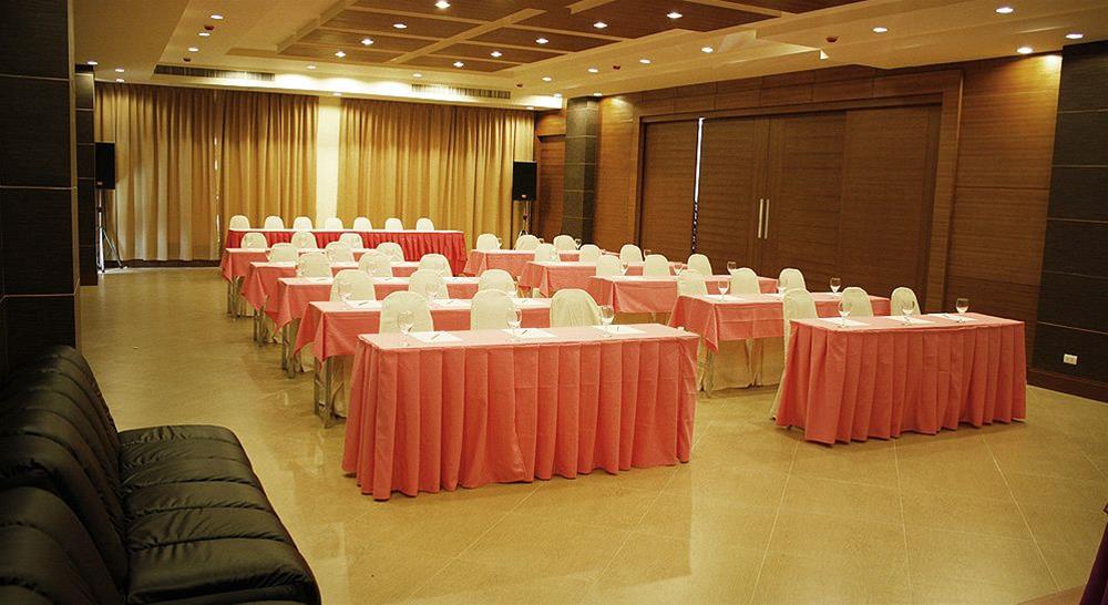 Saisawan Beach Resort Pattaya - photo