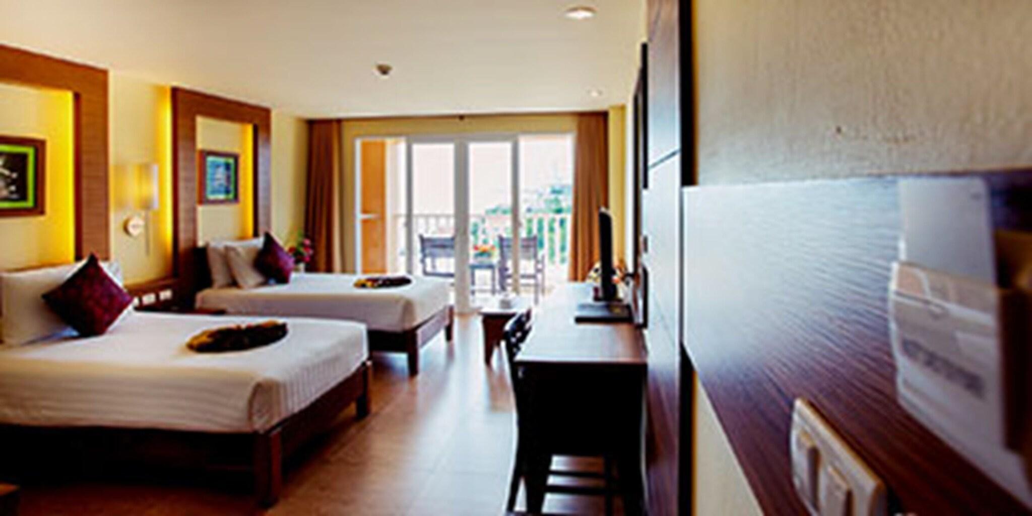 Saisawan Beach Resort Pattaya - photo