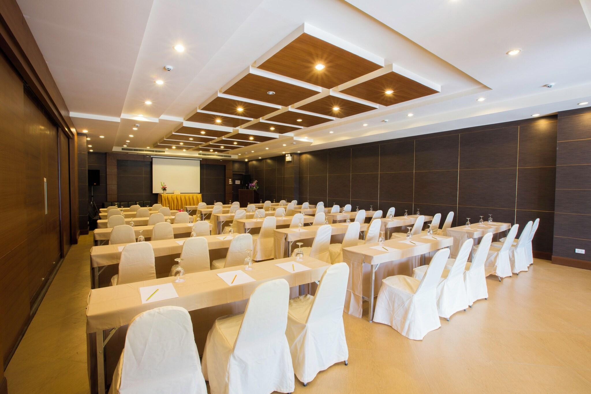 Saisawan Beach Resort Pattaya - photo