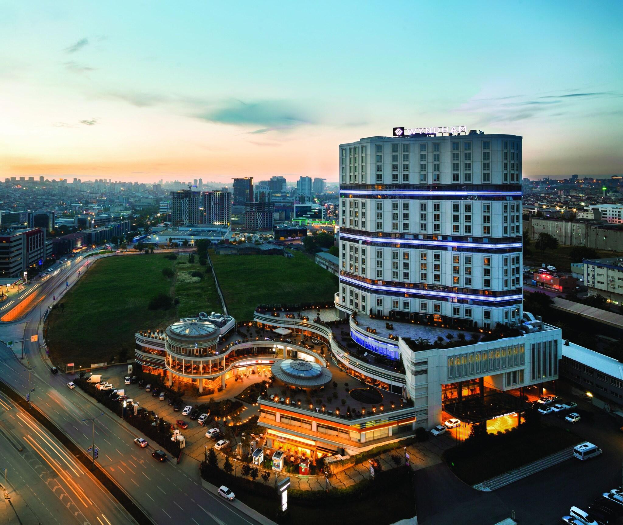 Wyndham Grand Istanbul Europe - Poză