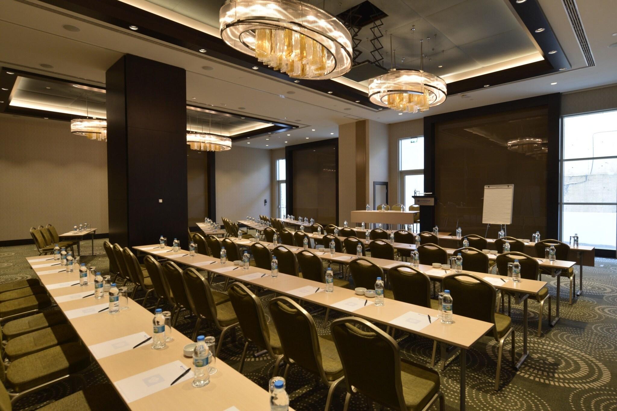 Wyndham Grand Istanbul Europe - Poză