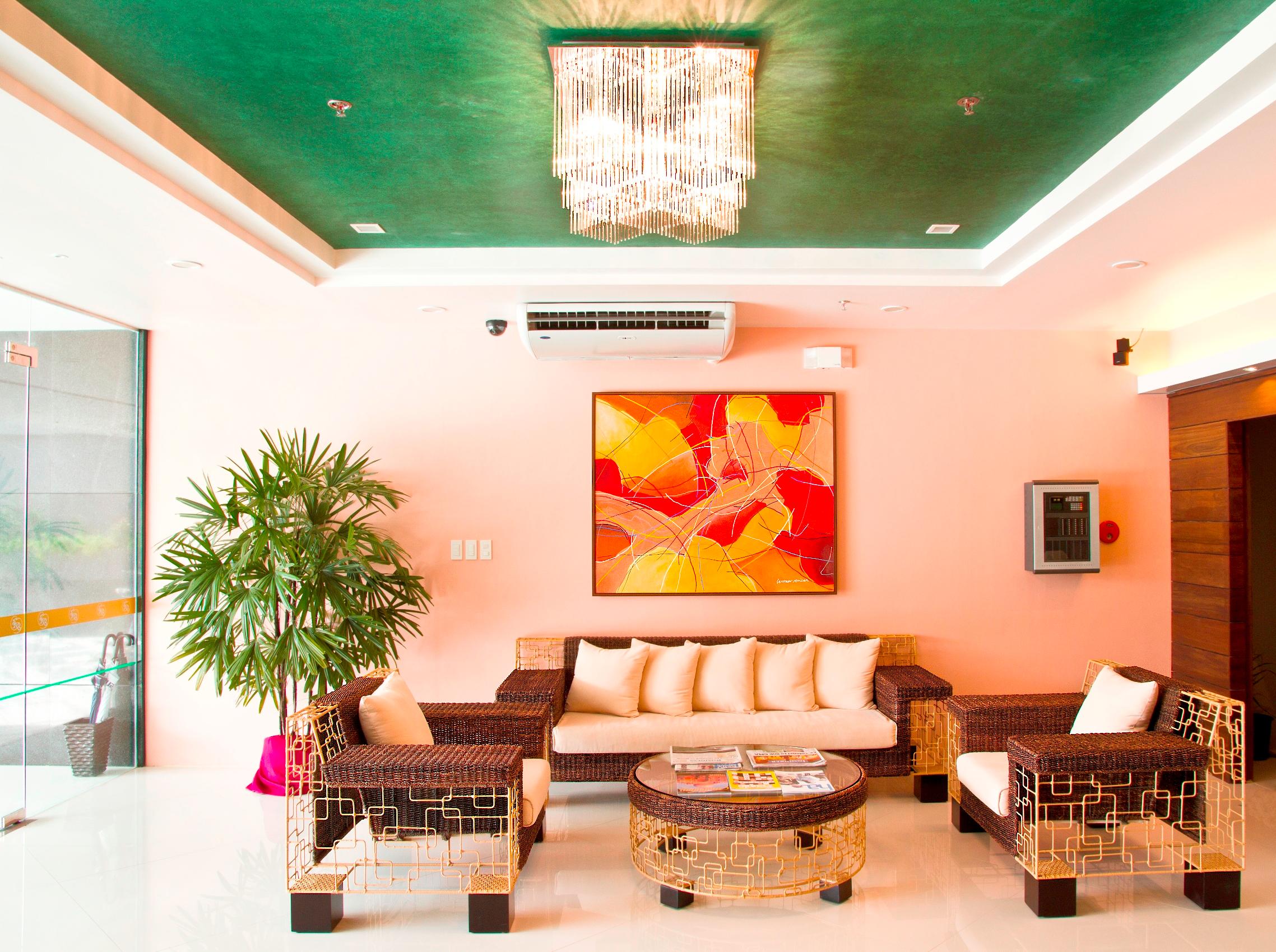 Allure Hotel and Suites