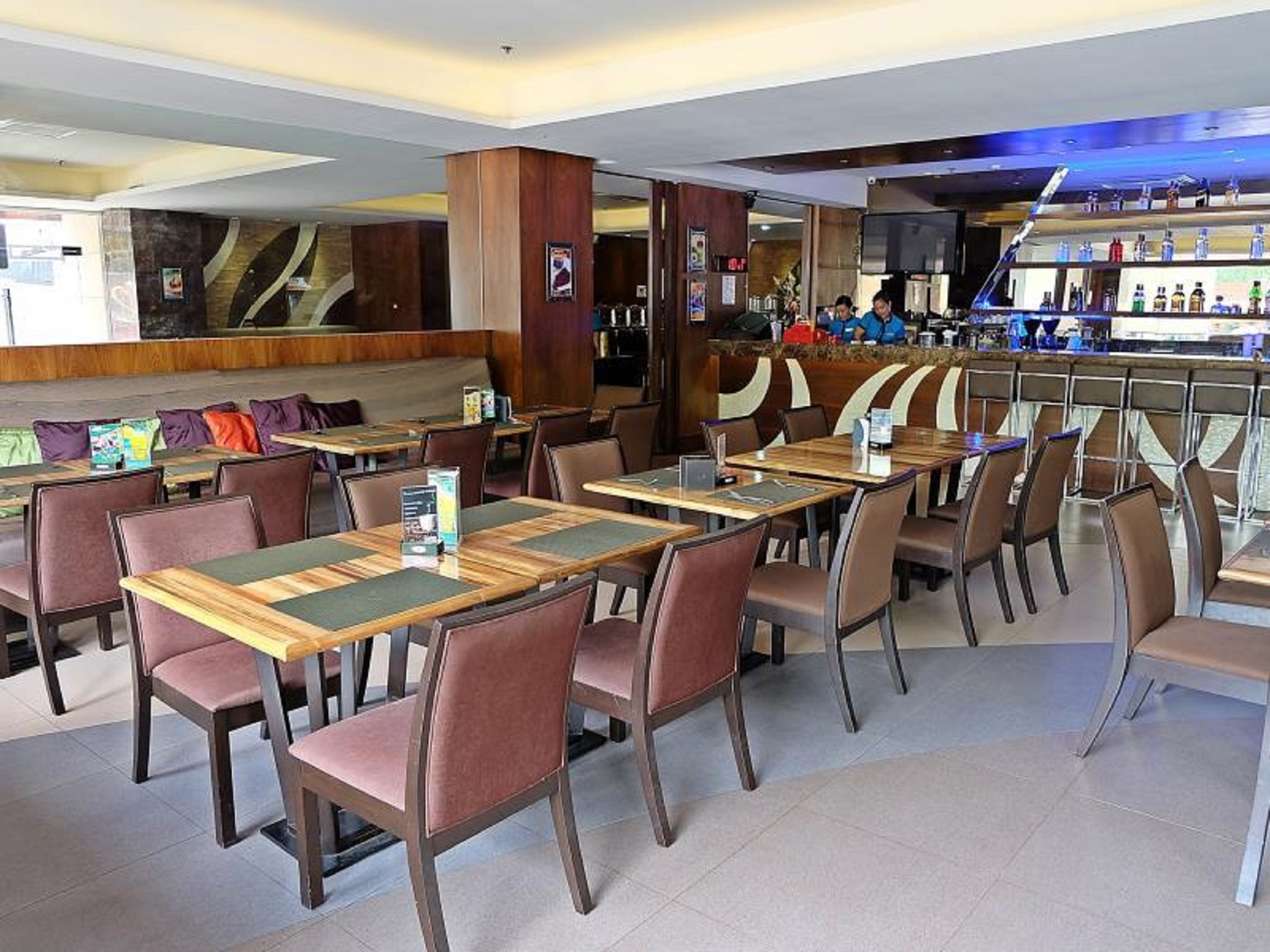 Cebu, Castle Peak Hotel