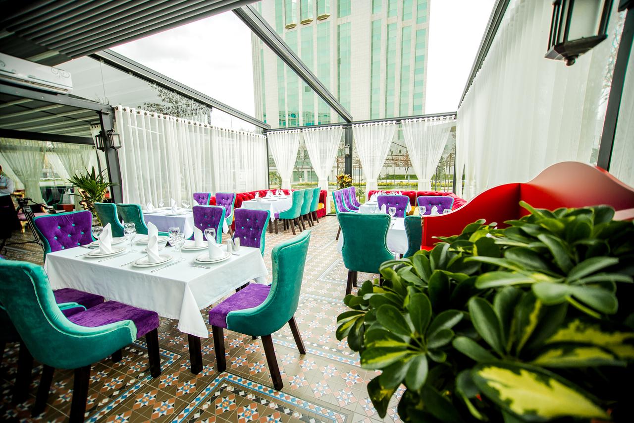 City Palace Hotel by null