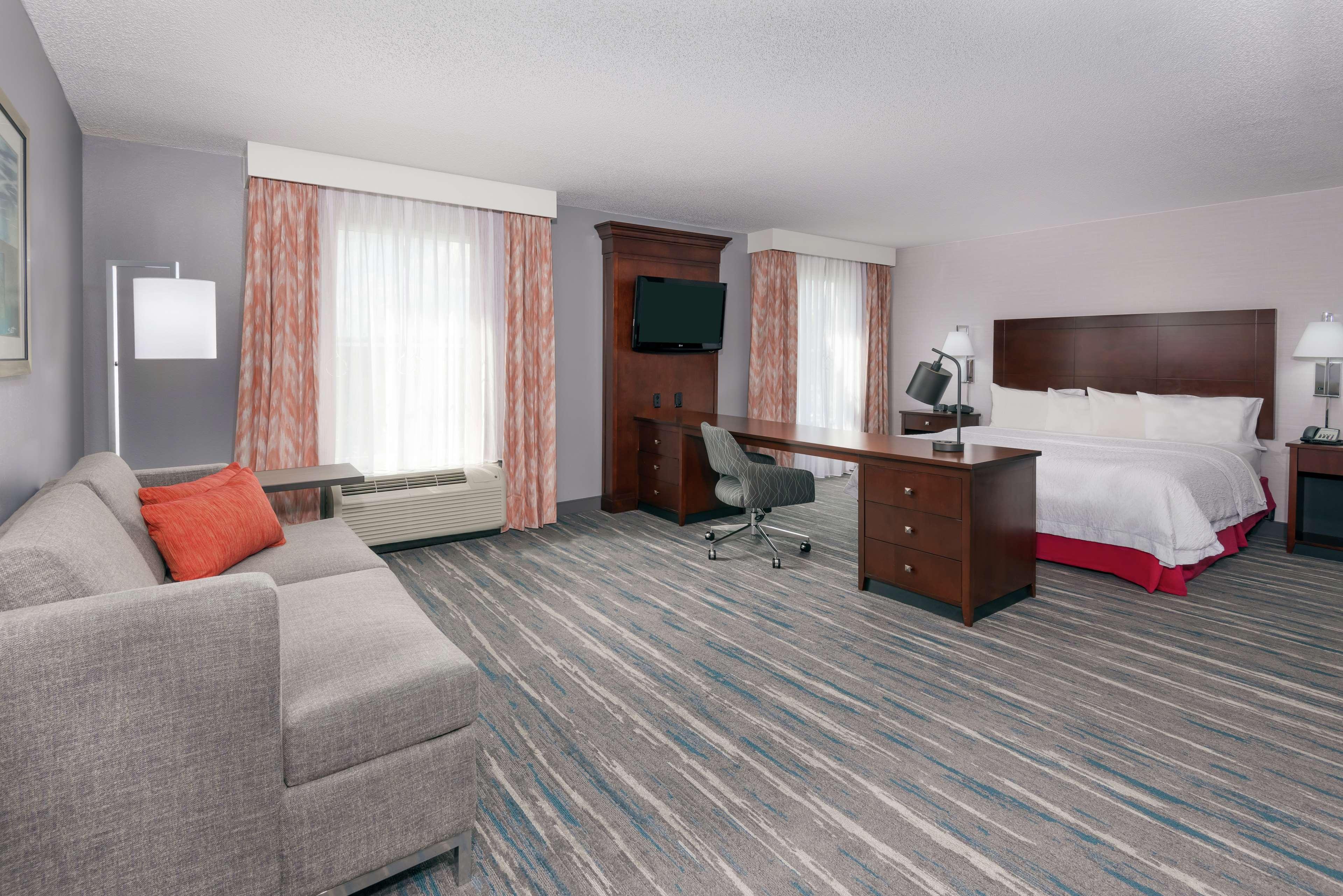 Hampton Inn & Suites Orlando Airport at Gateway