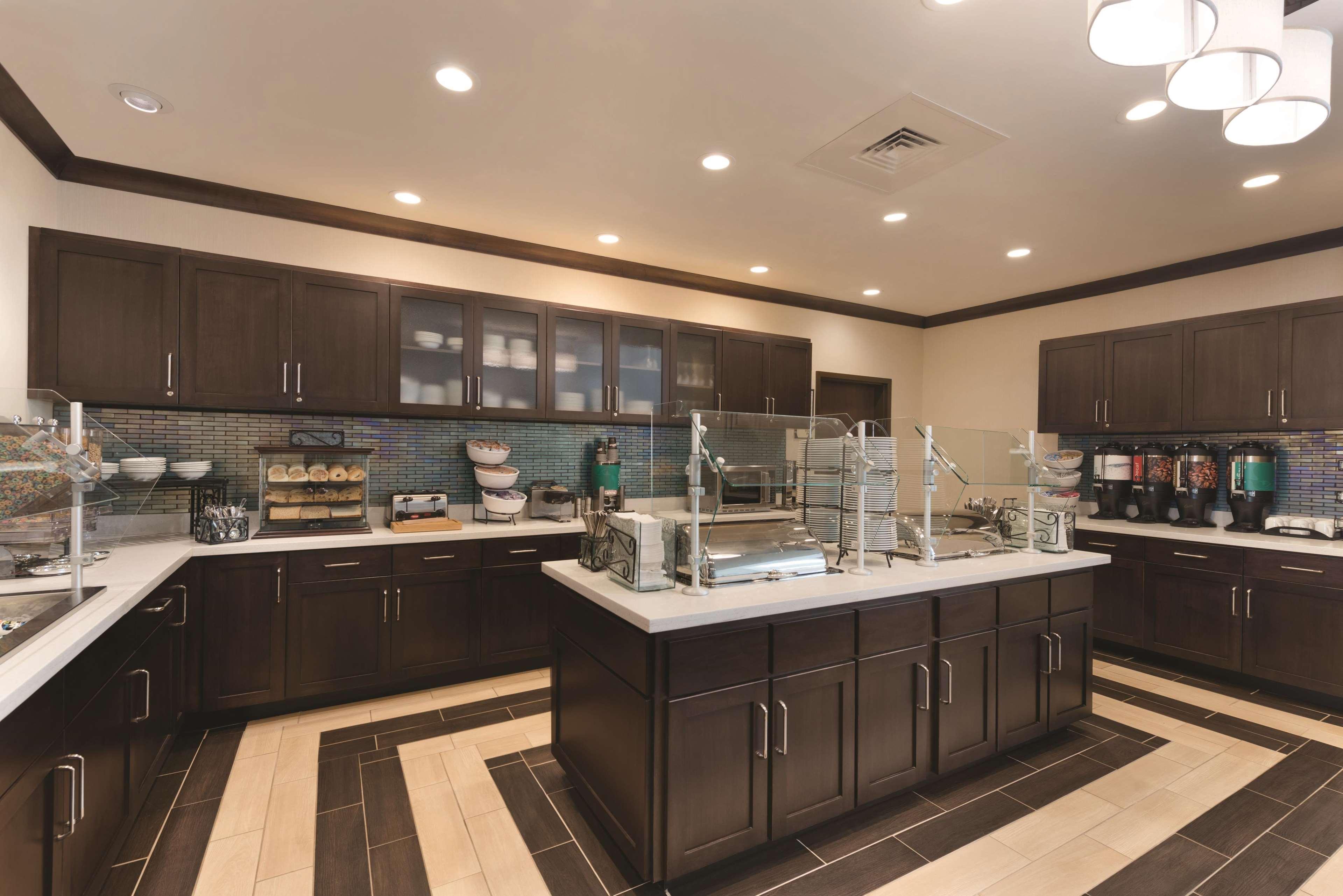 Homewood Suites by Hilton Mobile I-65/Airport Blvd