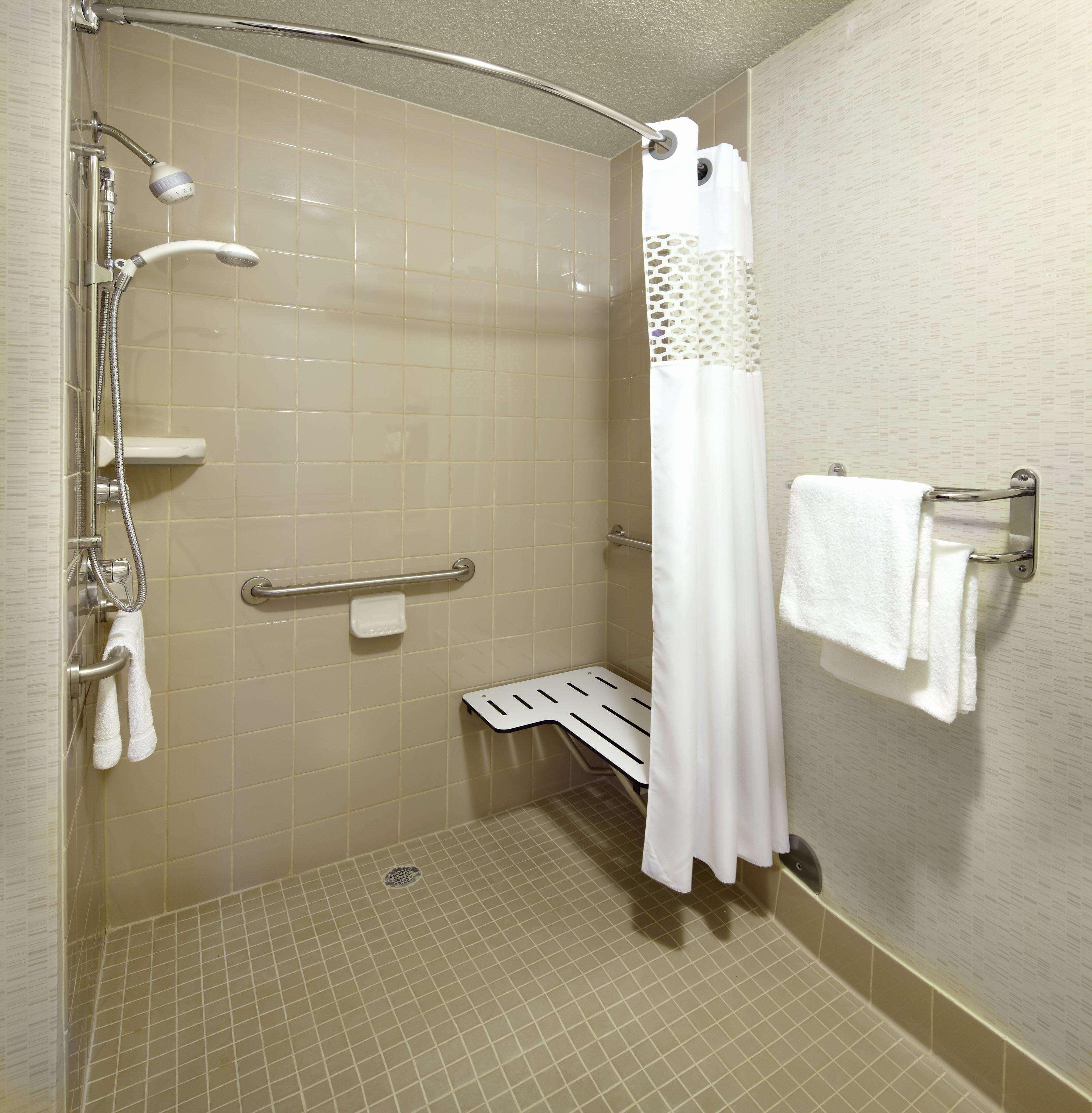 Hampton Inn Phoenix-Biltmore by null