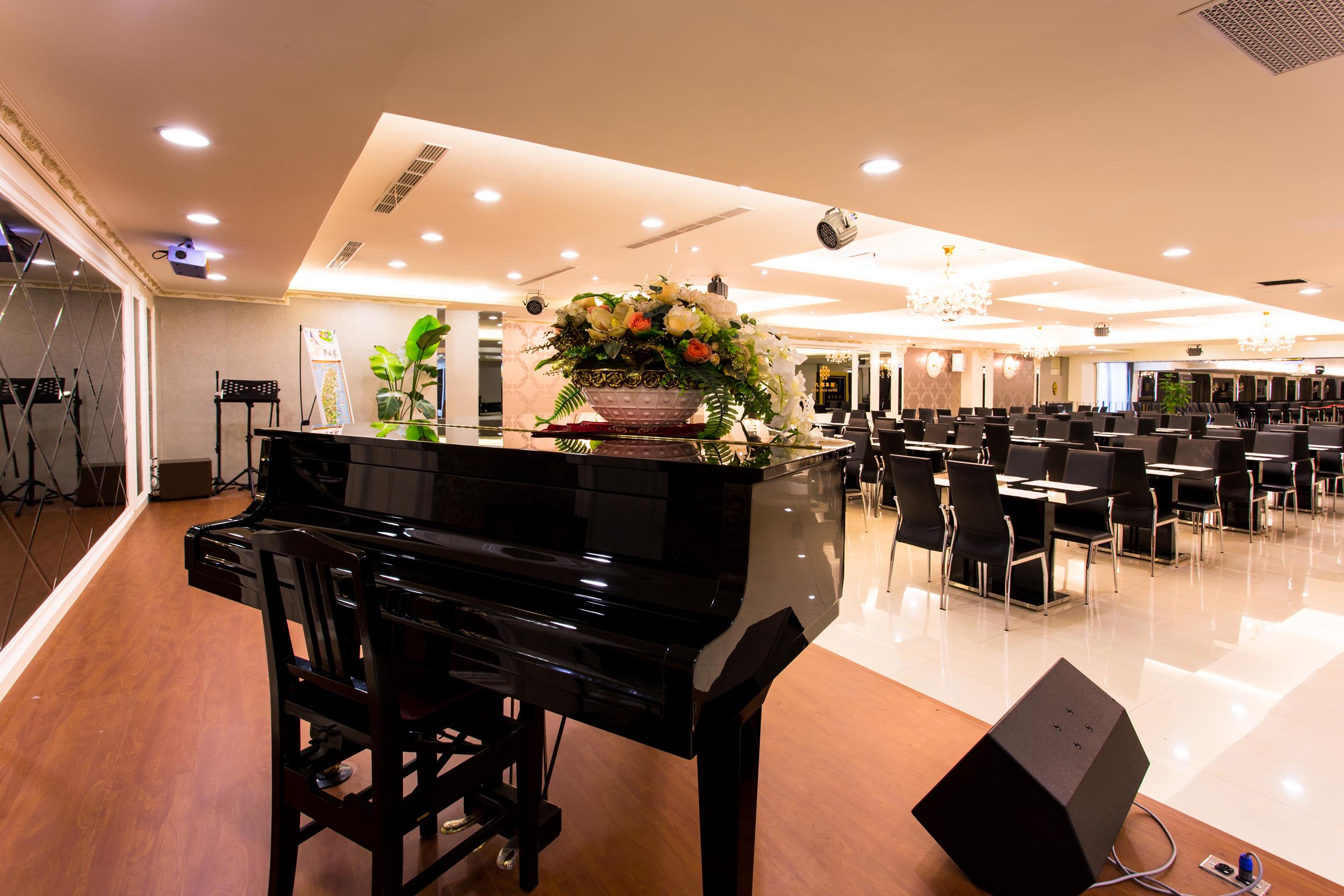 Ever Luck Hotel