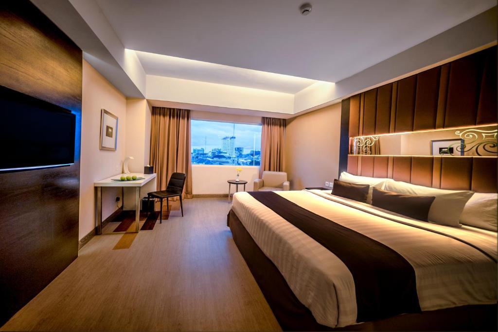 Aston Makassar Hotel & Convention Center