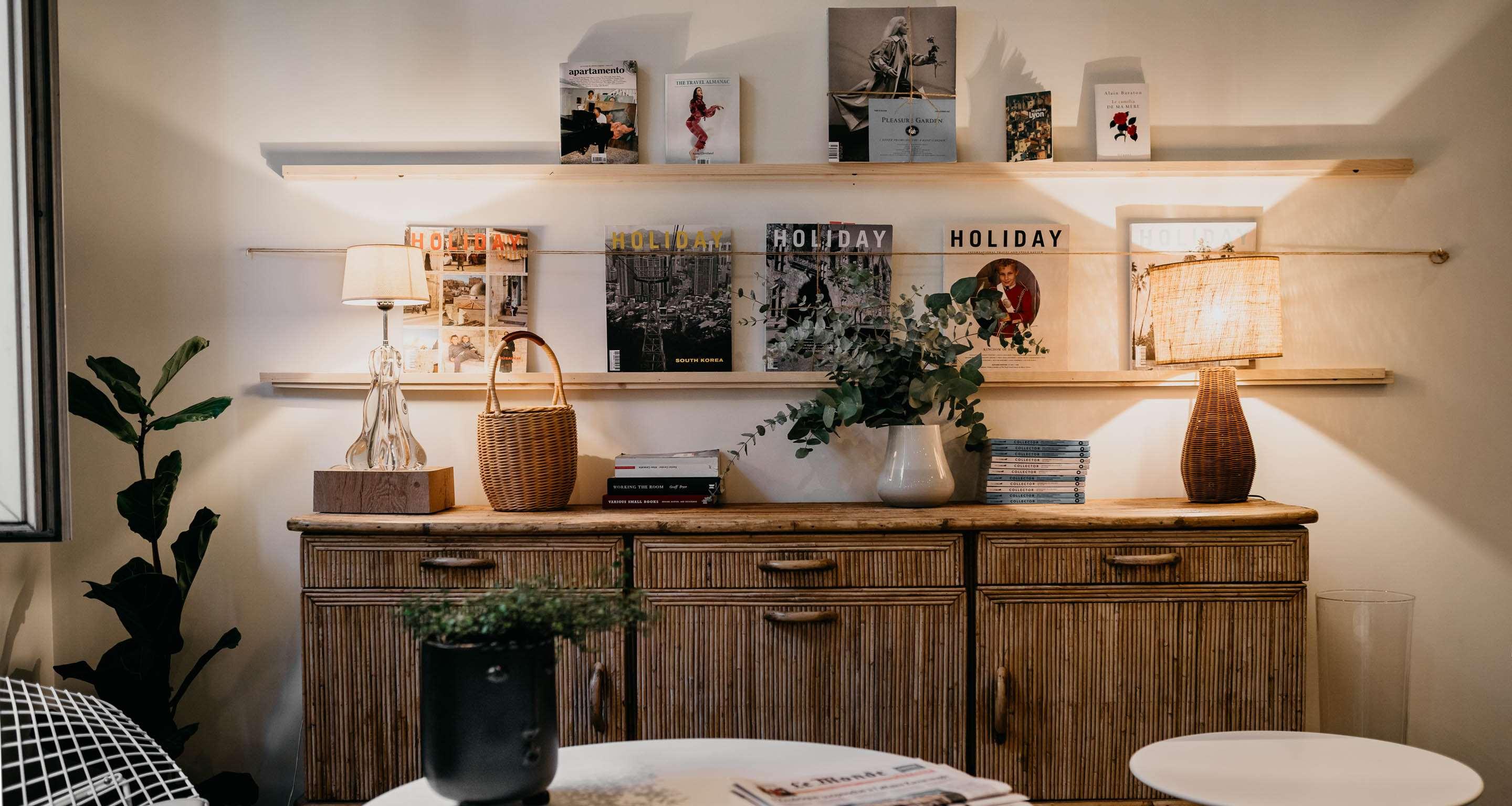 Hotel De Verdun 1882 by null