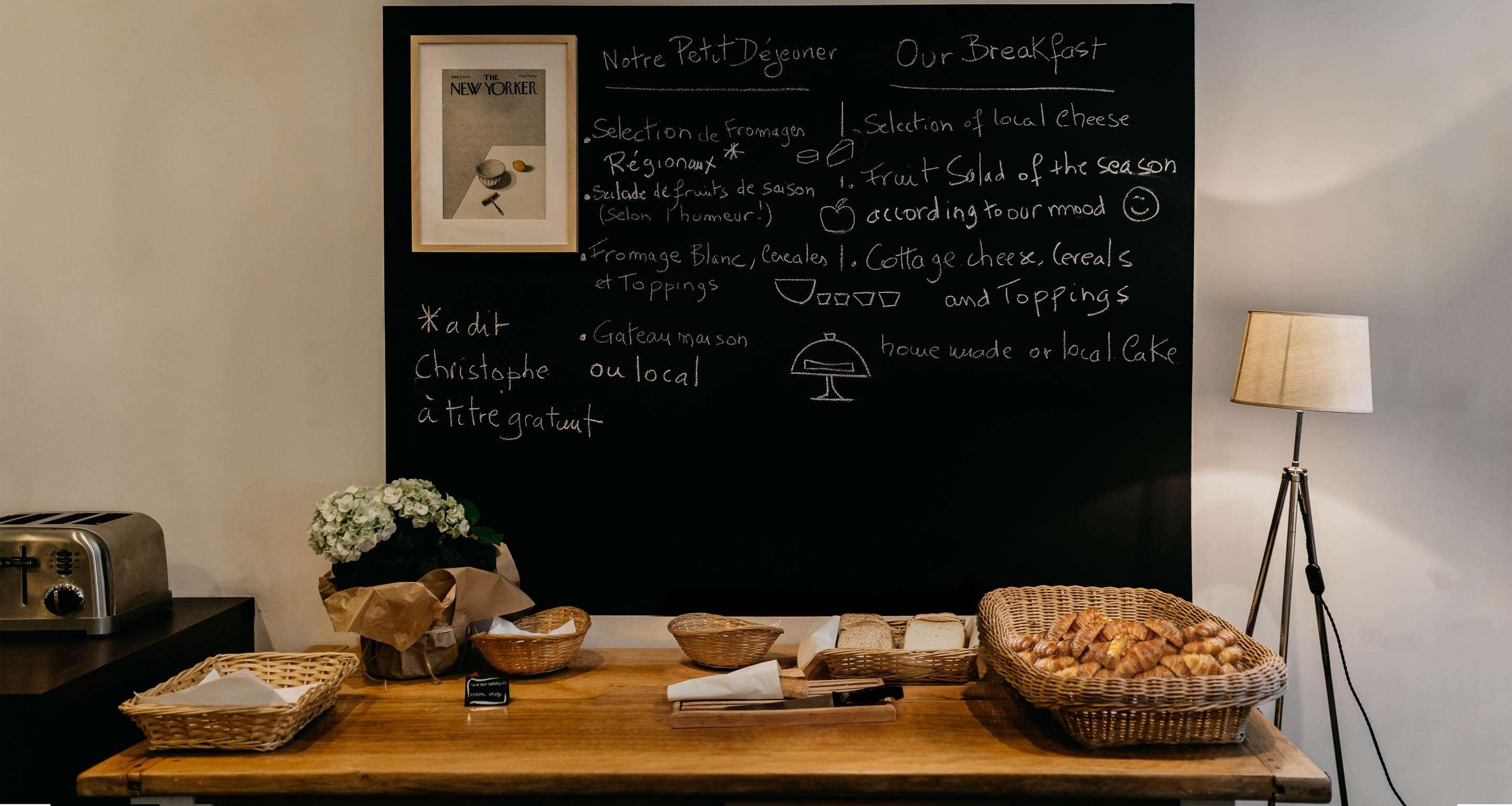 Hotel De Verdun 1882 by null