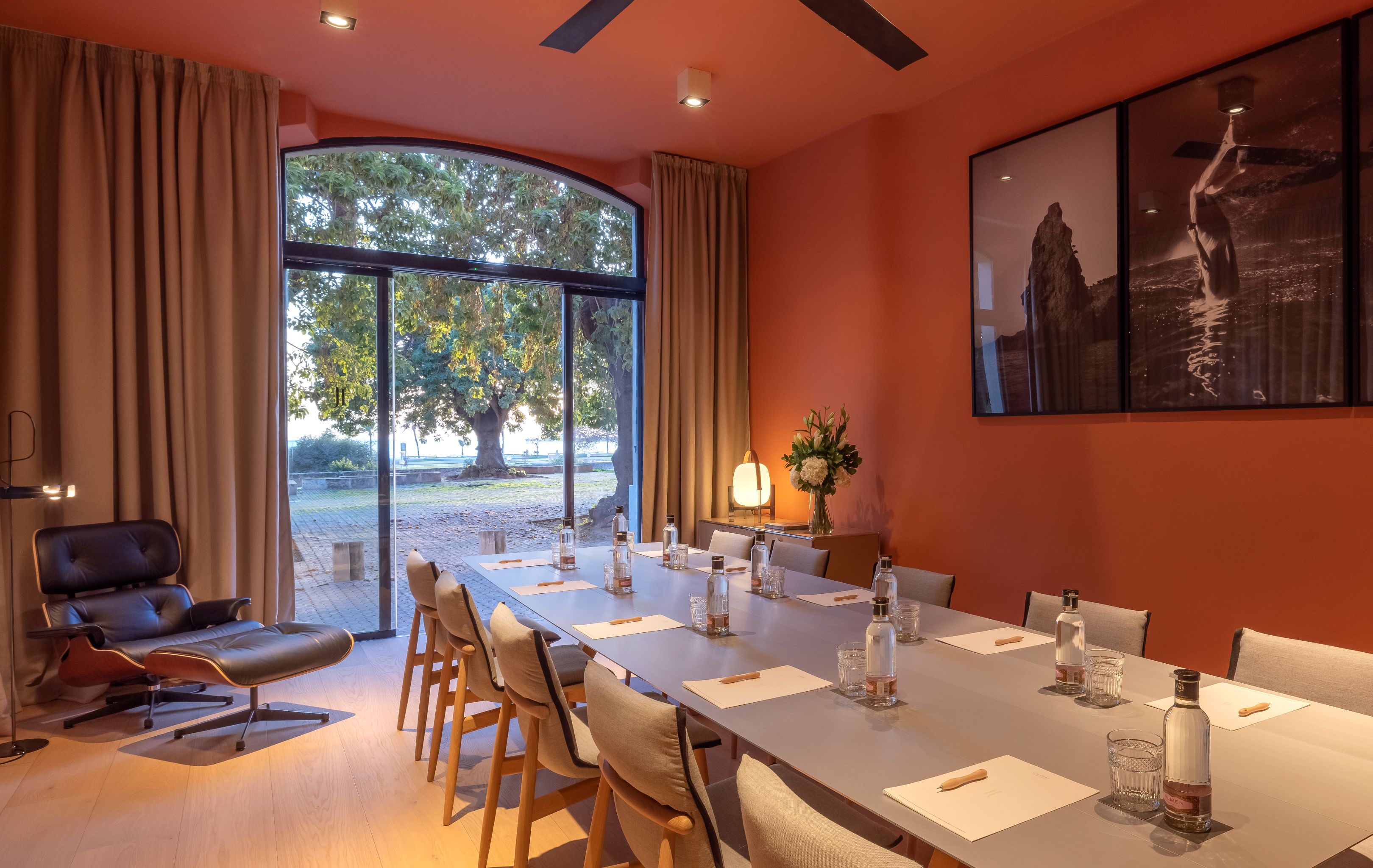 Calatrava Mediterranean Sea House by null