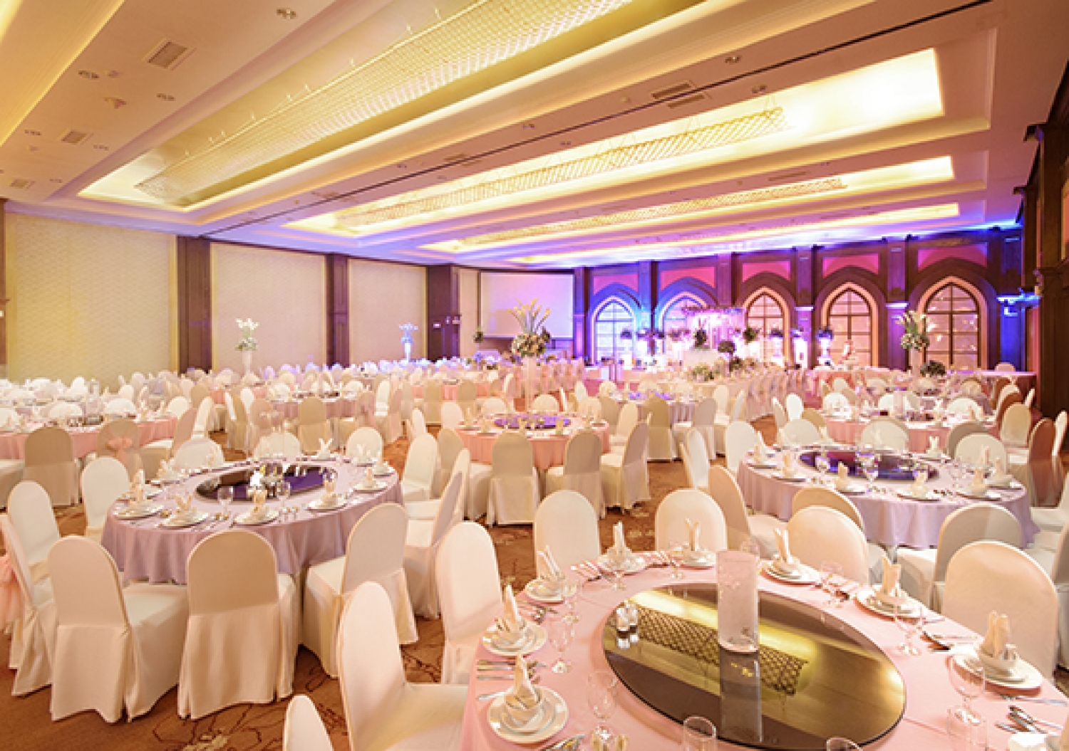 Metrocentre Hotel & Convention Center