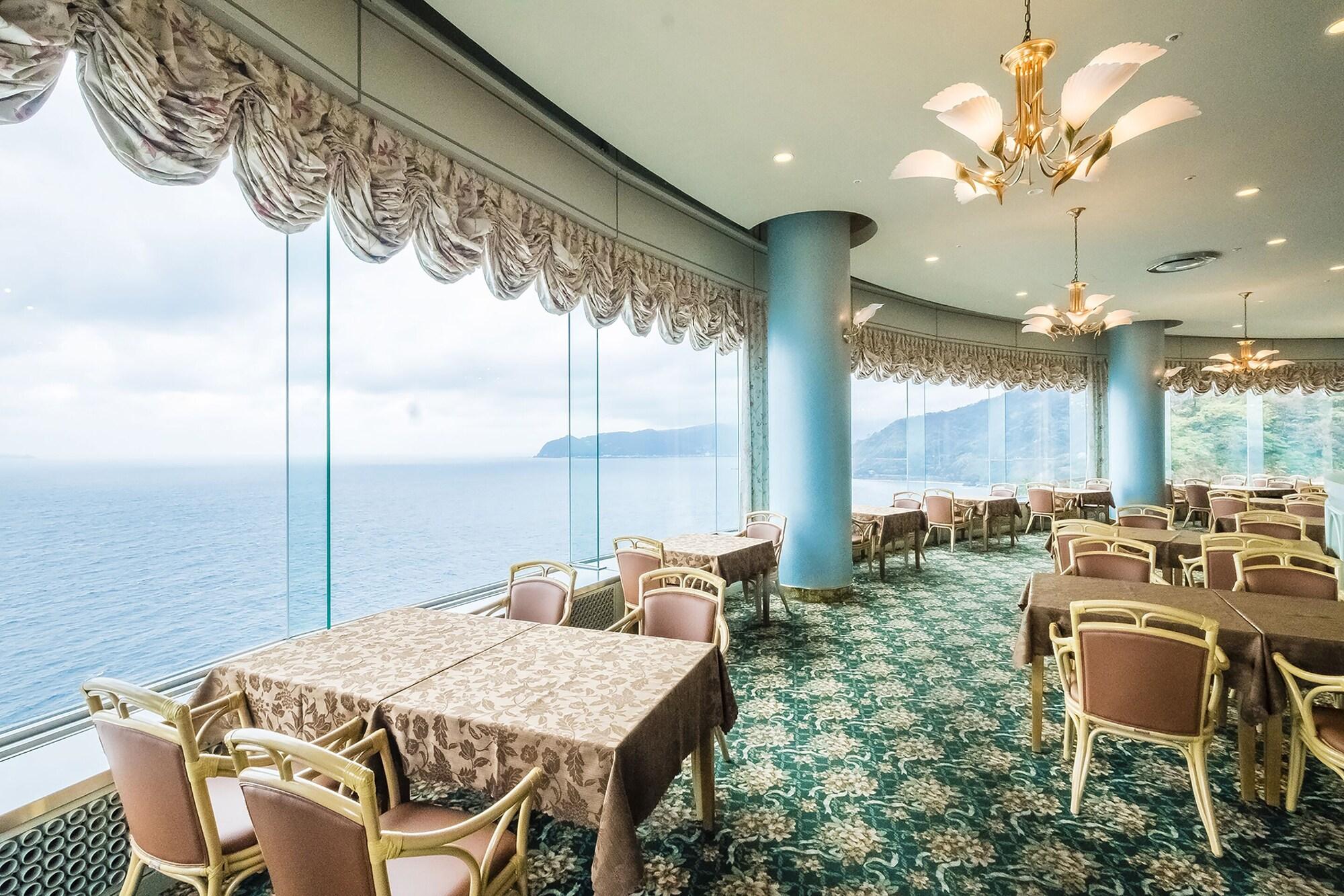 Hotel New Akao Royal Wing