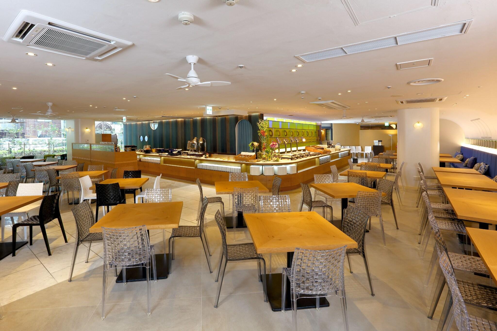 Hotel Plaza Osaka by null