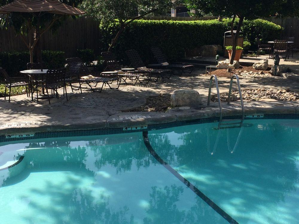 The Crockett Hotel by null