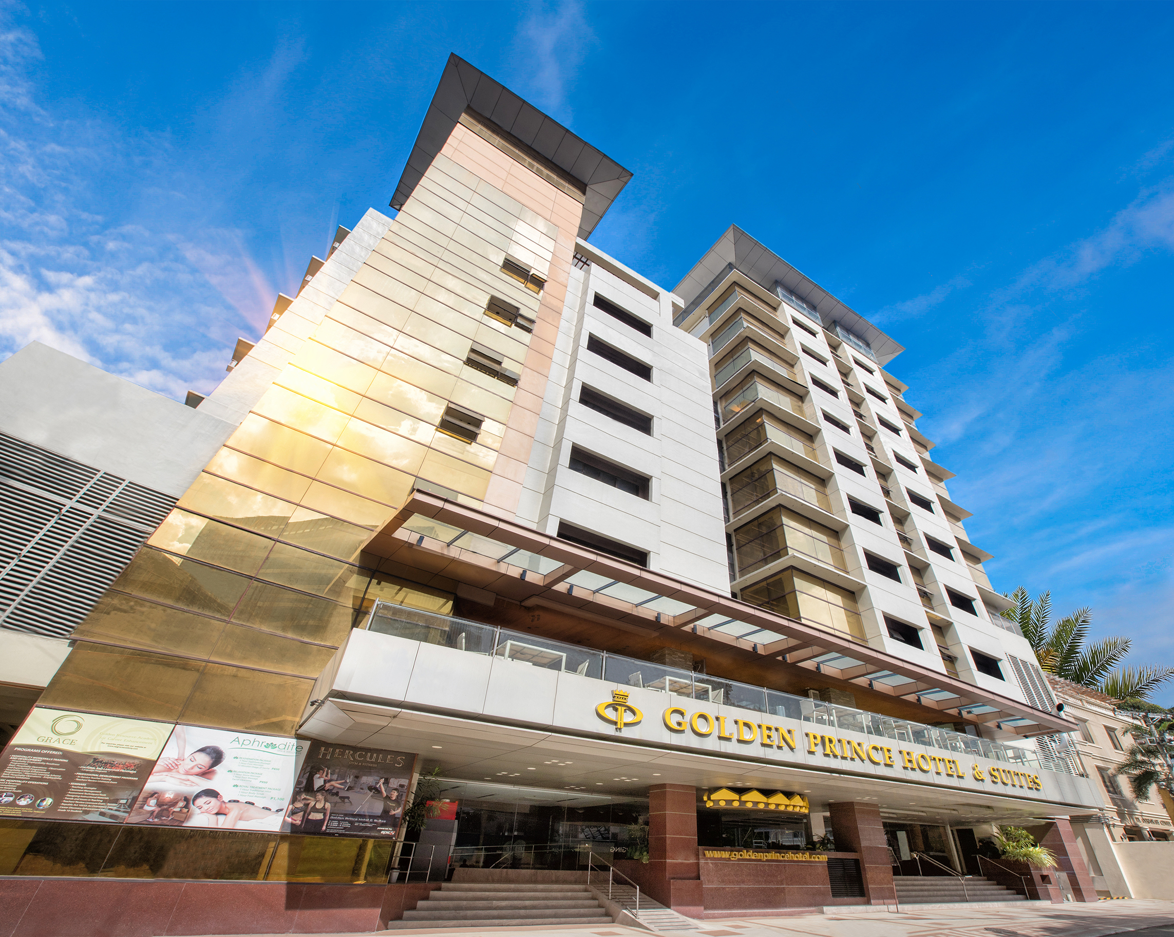 Golden Prince Hotel and Suites image