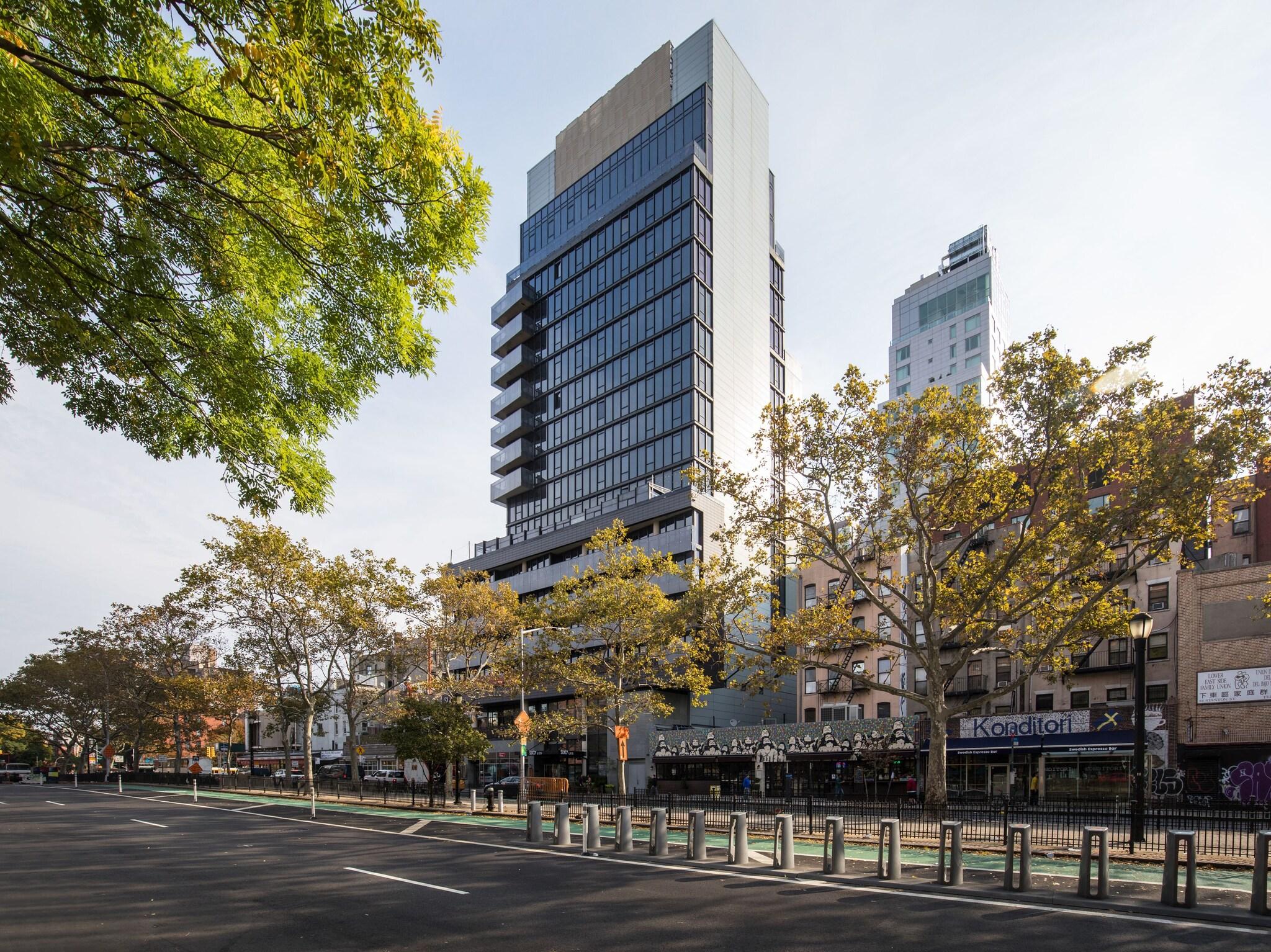 SIXTY LES Hotel by null