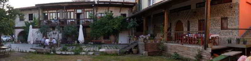 Tradita Gege & Toske