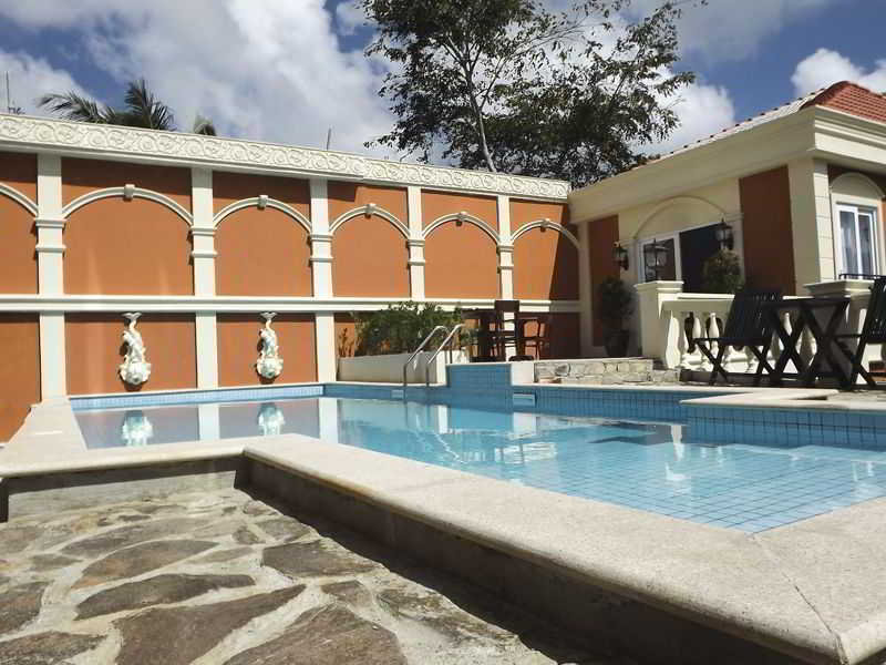 Viewpark Hotel Tagaytay