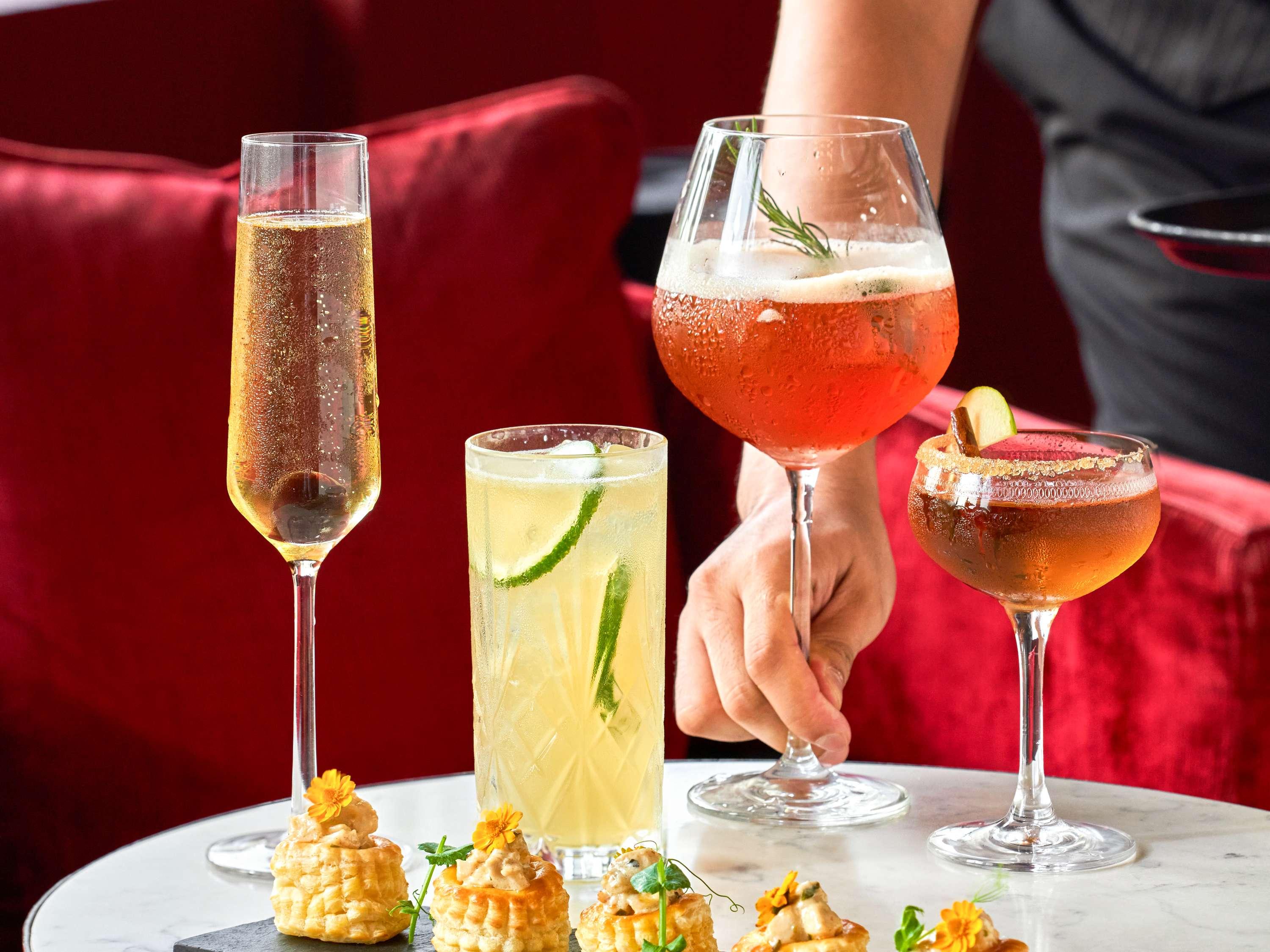 Raffles Makati by null