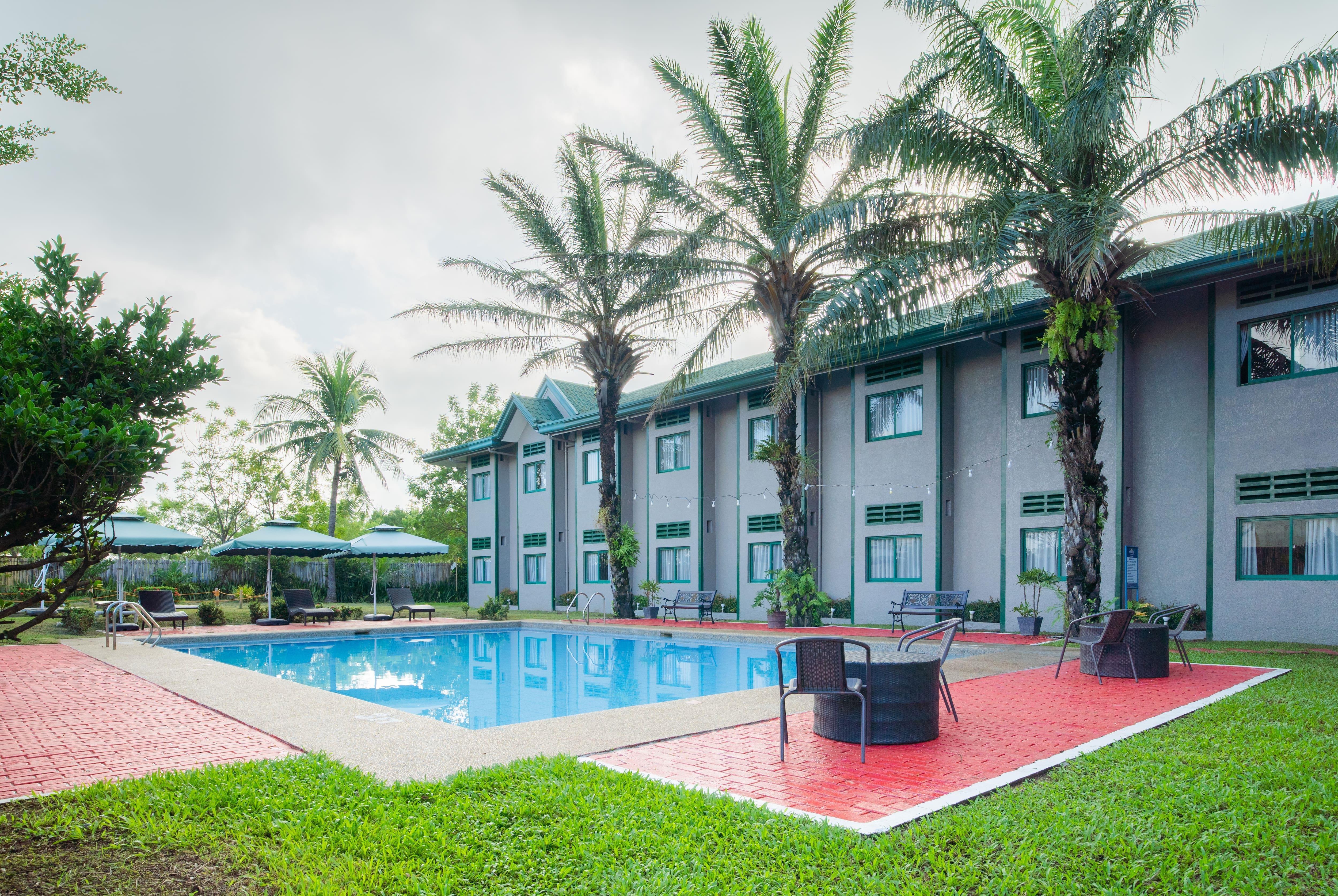 Microtel By Wyndham Cabanatuan
