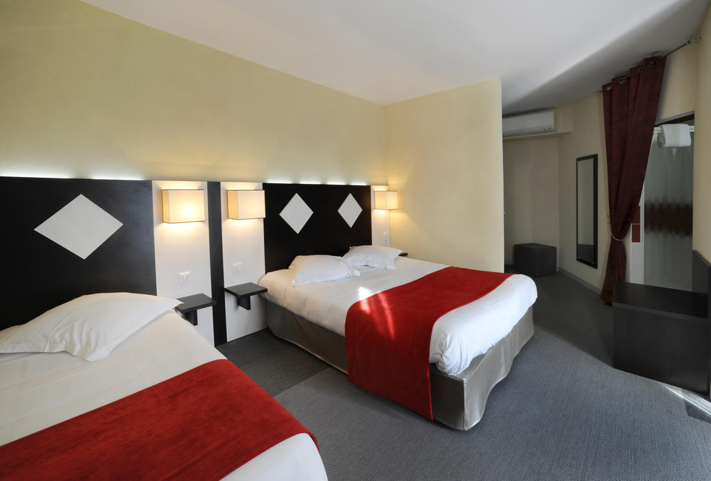 Chambre avec 2 lits