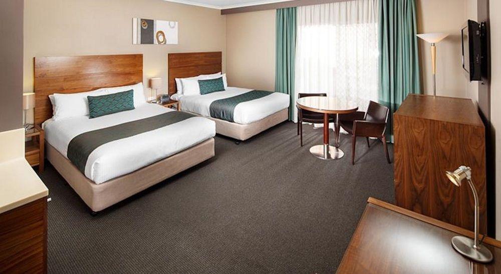 Quality Hotel Dickson by null